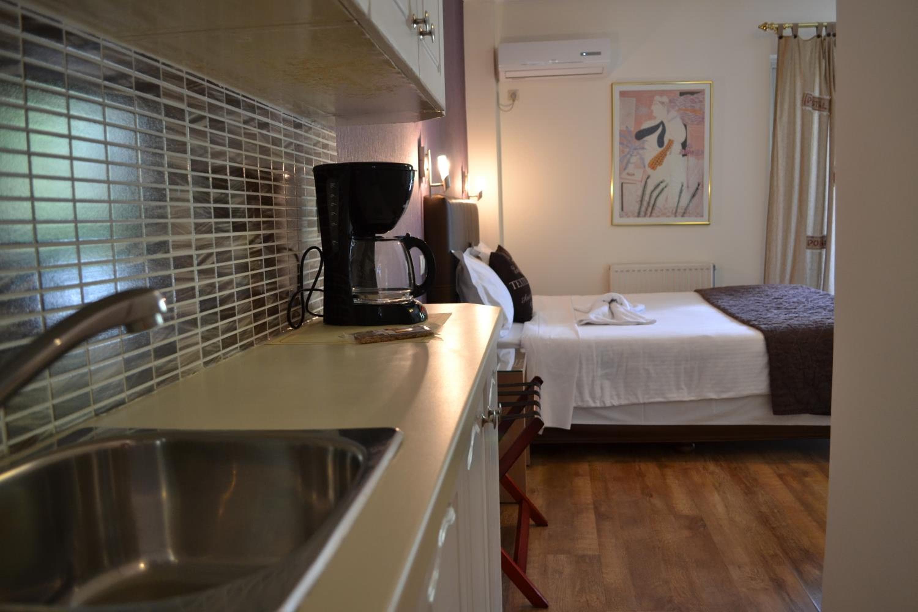 Rivitel Marousi Apartments, Athens, photo 5