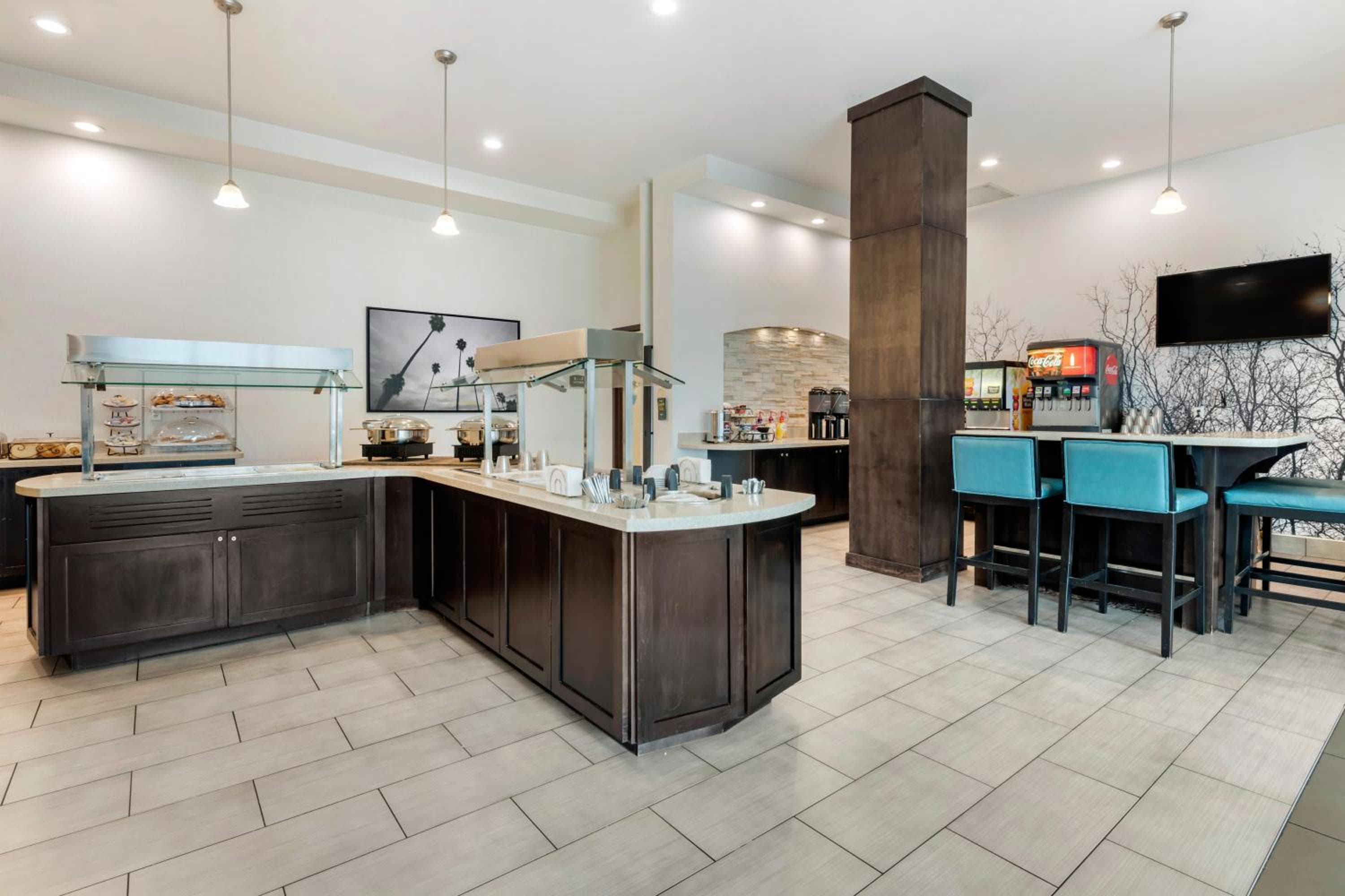 Staybridge Suites St. Petersburg FL by IHG, Saint Petersburg, photo 2