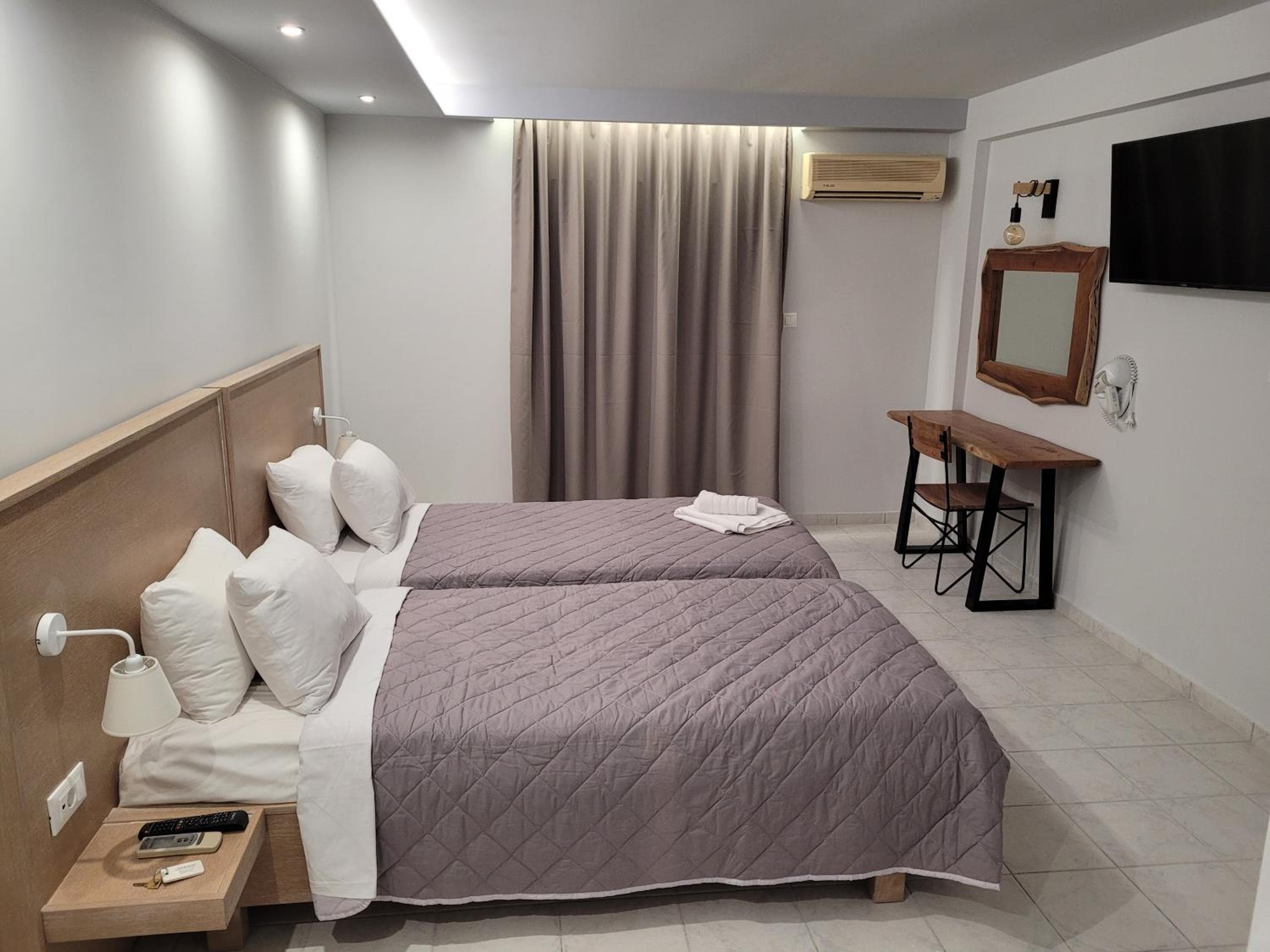 Jannos Beach hotel, Laganas, photo 4