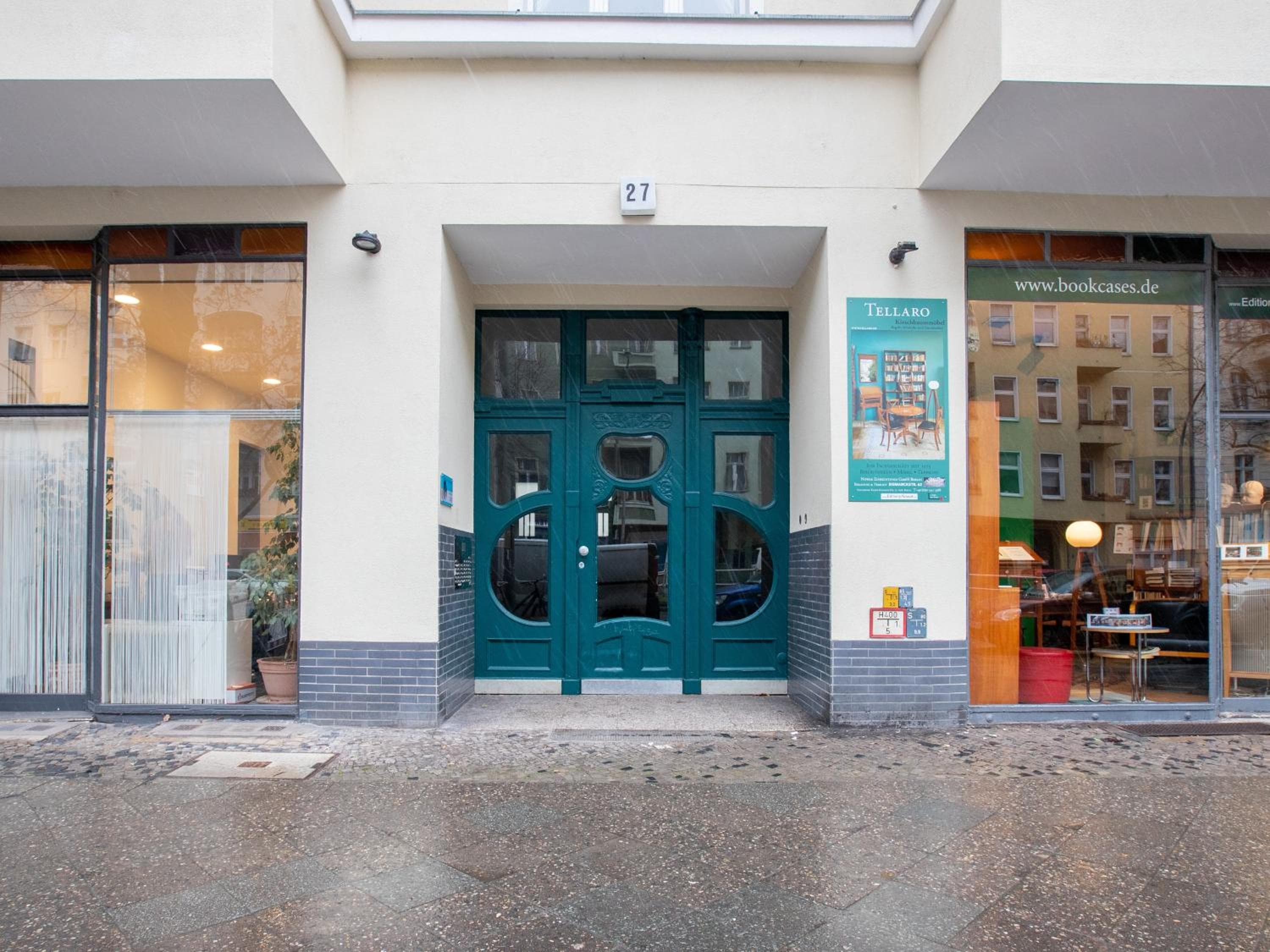 Apartment Berlin Kaiser-Friedrich-Straße, Berlin