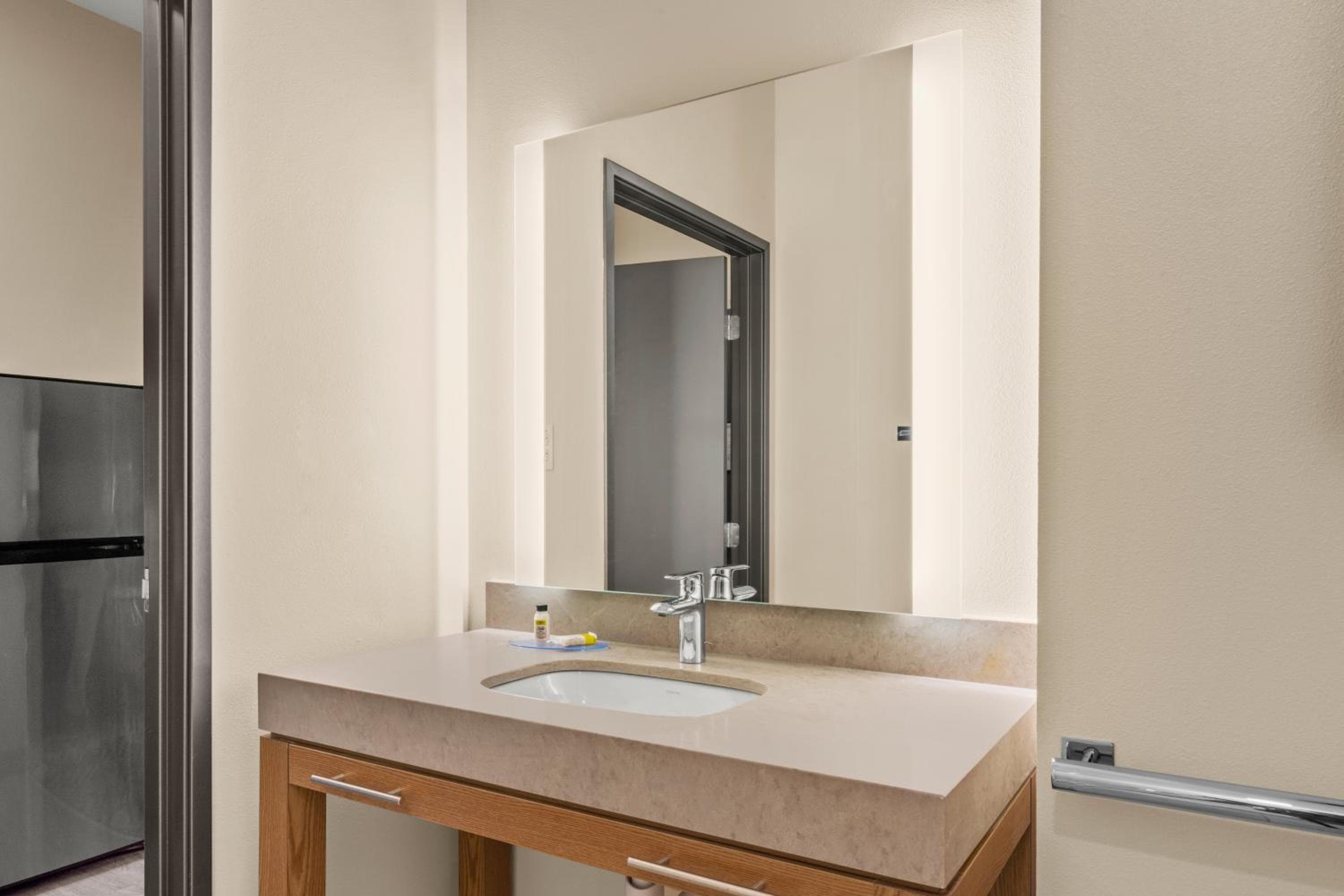 Candlewood Suites Sumner Puyallup Area by IHG, Sumner, photo 3