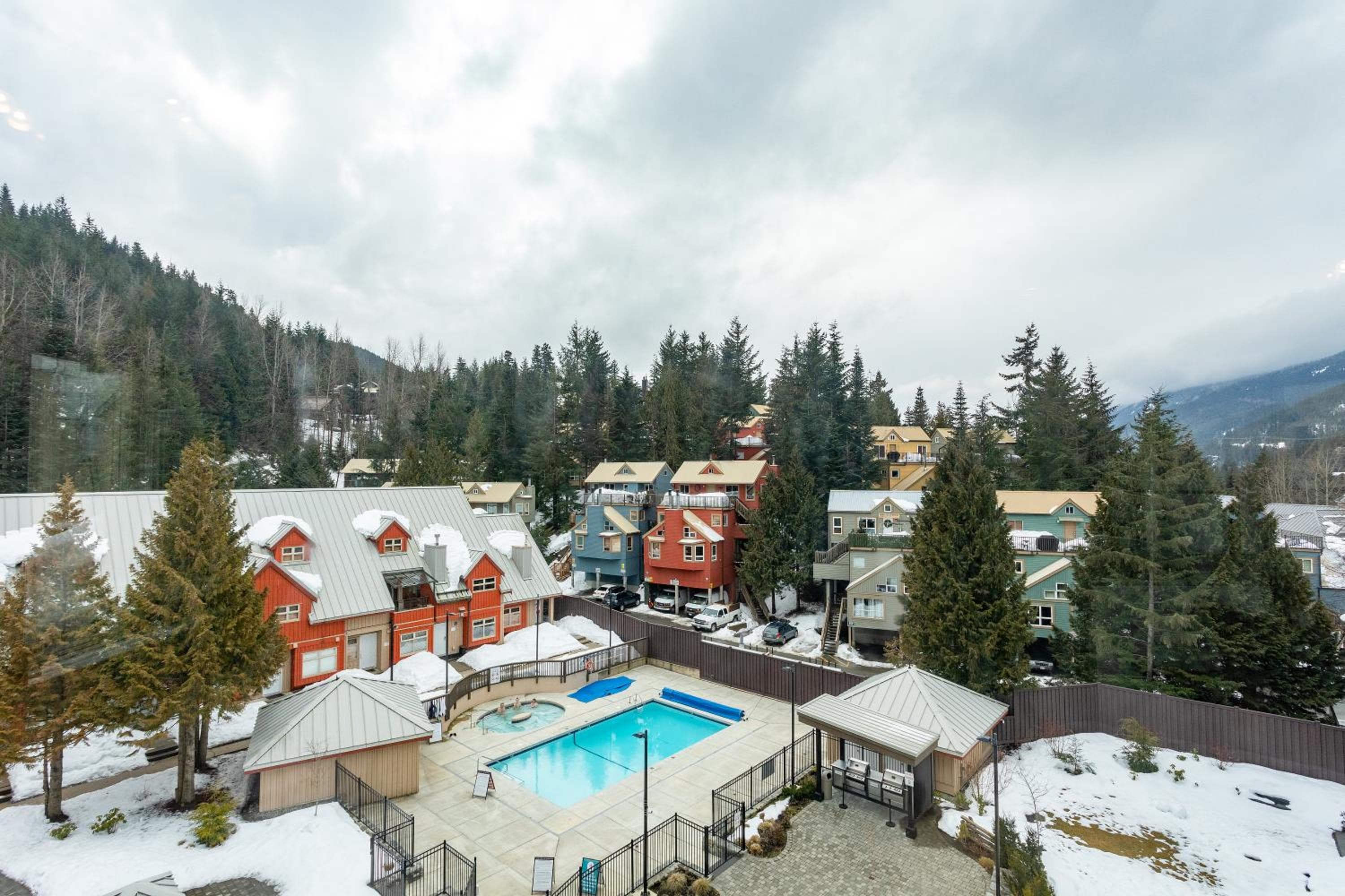 Lake Placid Lodge by Whiski Jack, Whistler, photo 3