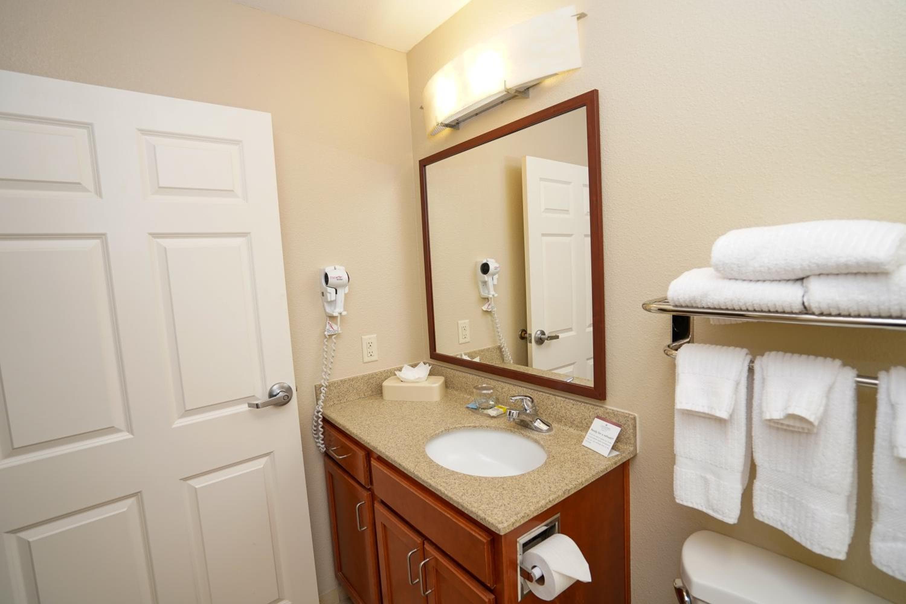 Candlewood Suites Boise - Towne Square by IHG, Boise, photo 3