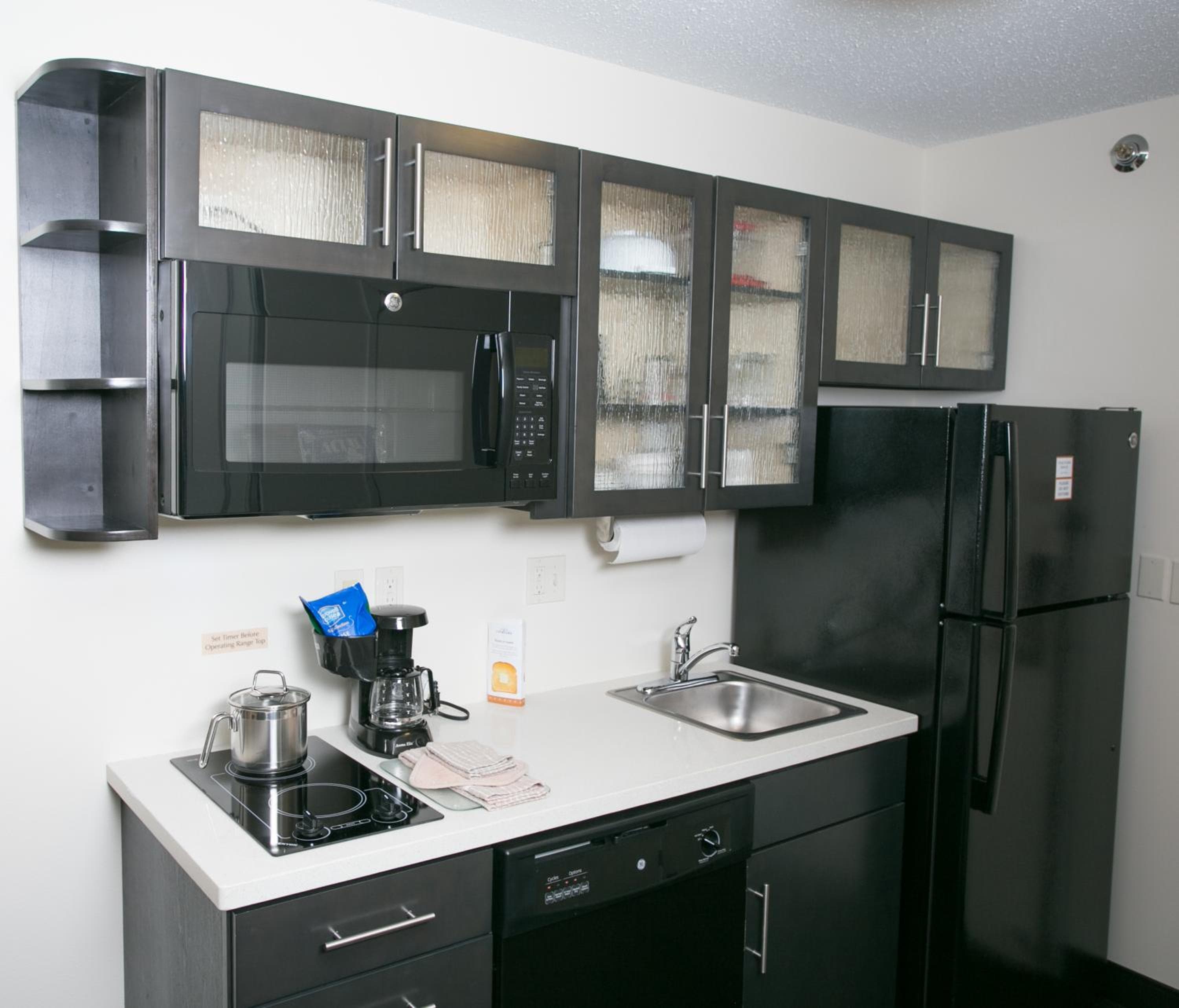 Candlewood Suites Fargo-North Dakota State University by IHG, Fargo, photo 2