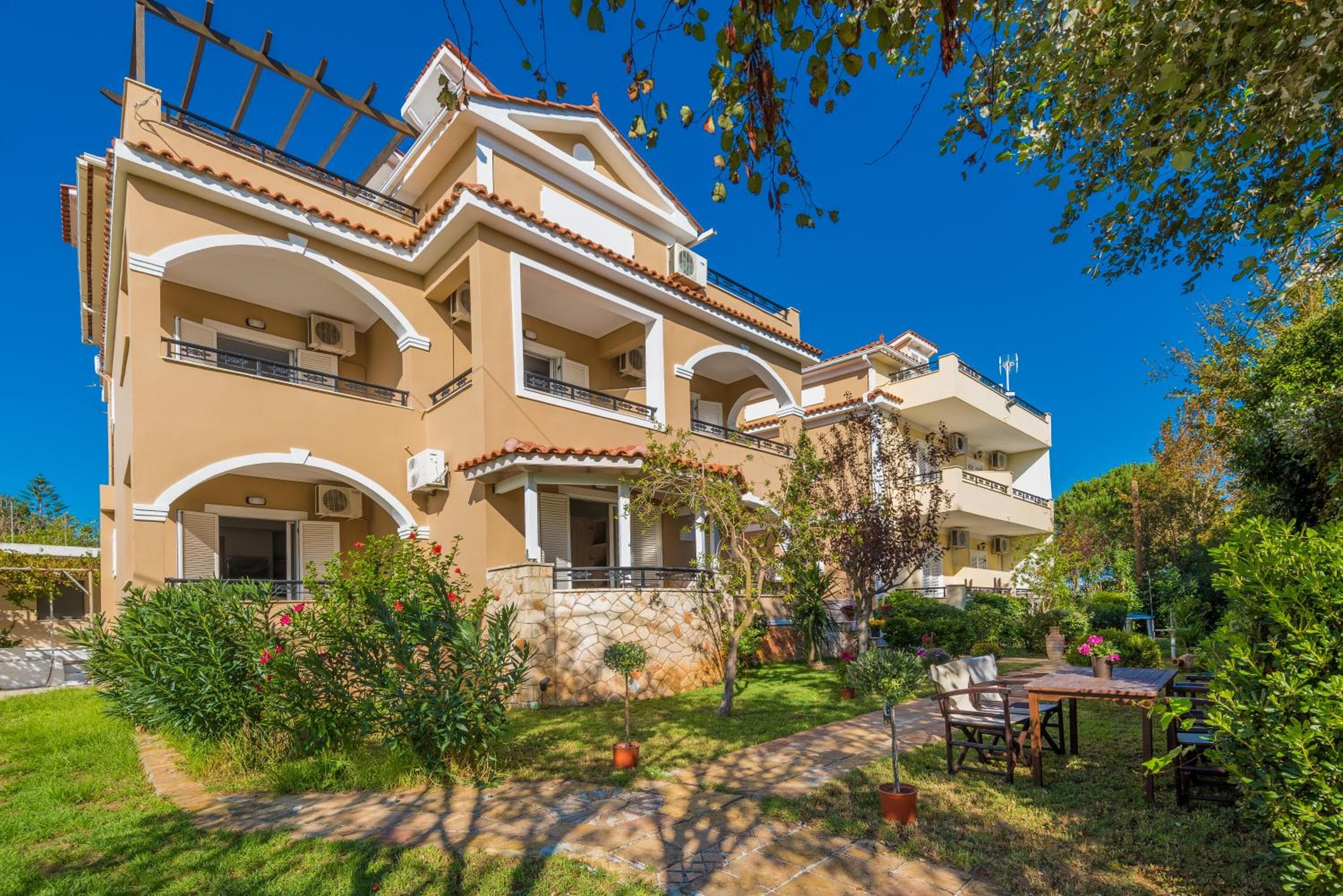 Mavra Elegant Apartments, Zakynthos Town