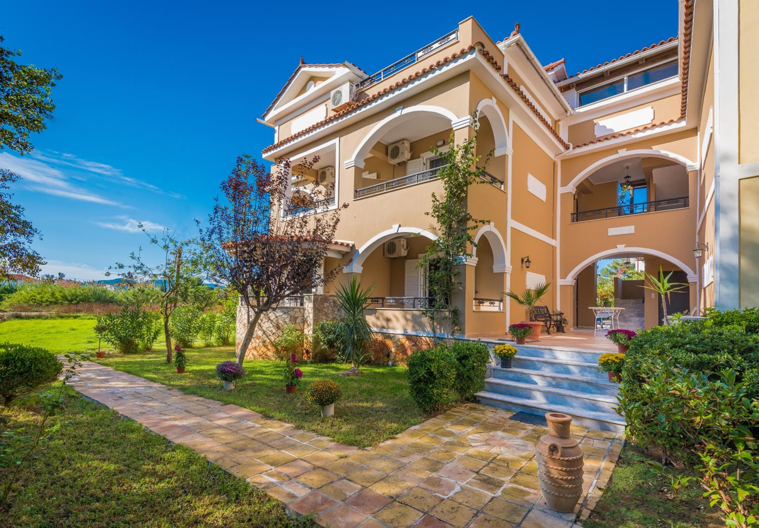 Mavra Elegant Apartments, Zakynthos Town, photo 3