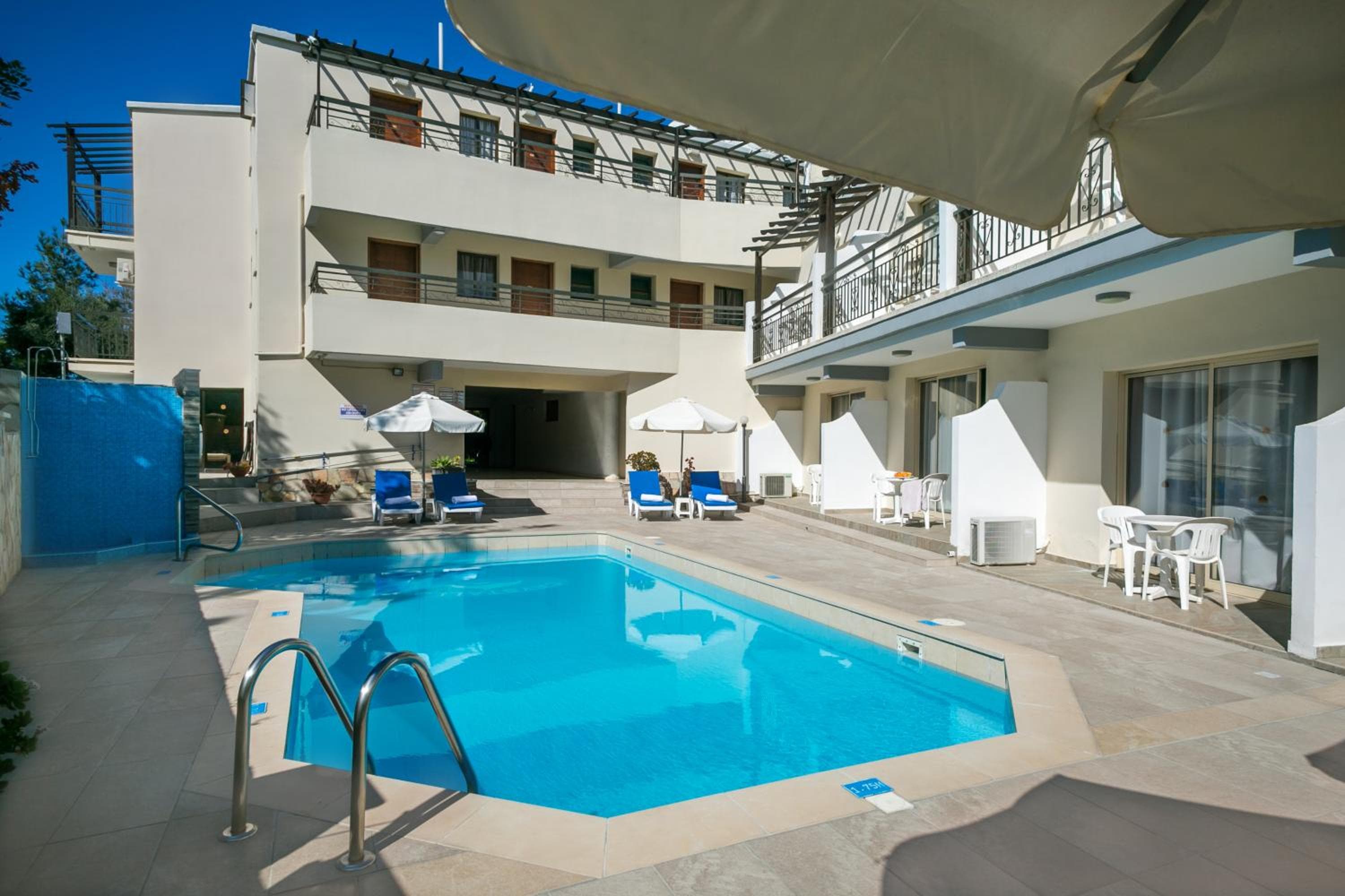 Crystallo Apartments, Paphos City, photo 6