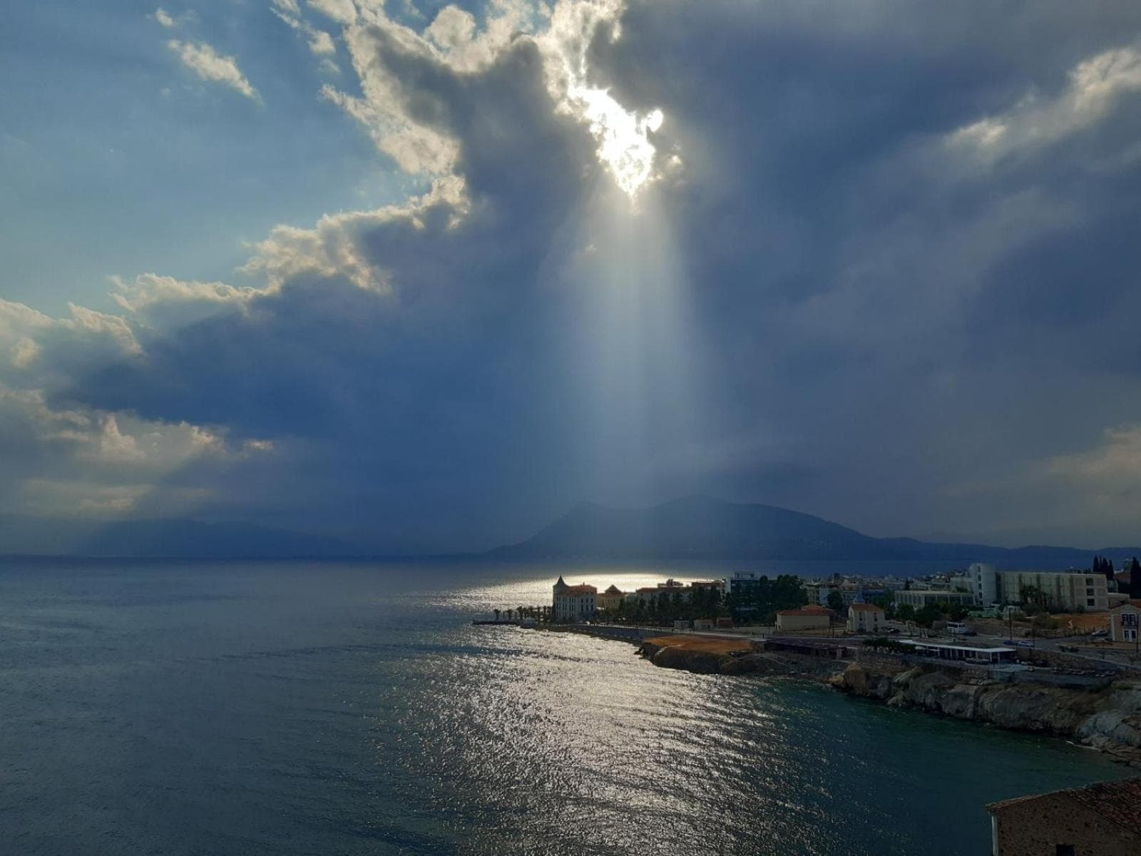 Anemolia Studios, Loutra Edipsou