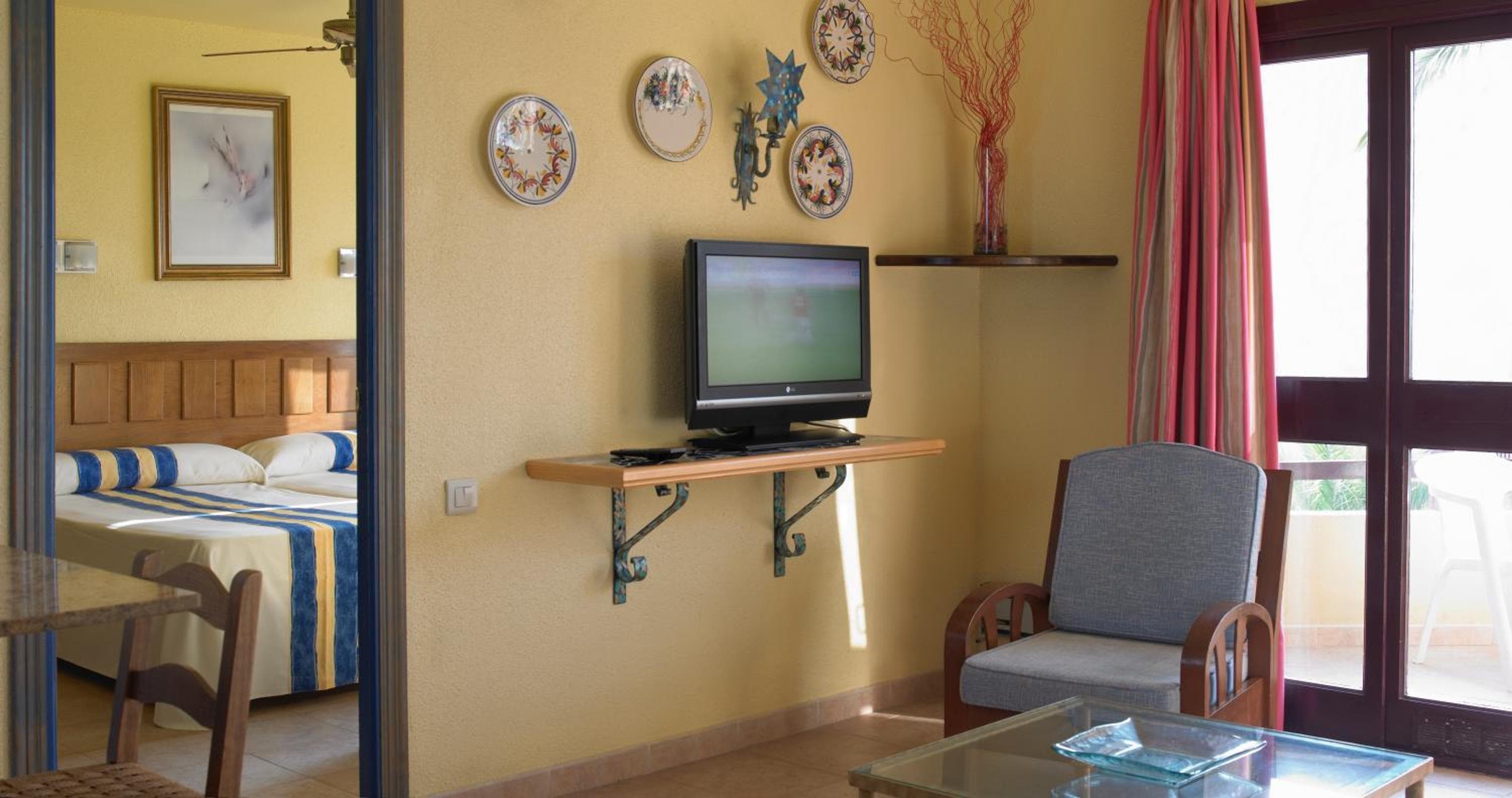 Hotel Apartamentos Londres La Manga, La Manga del Mar Menor, photo 5