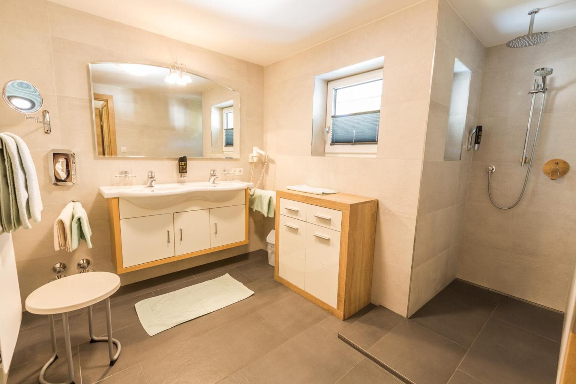 s'Hoamatl Dorfkrug Appartements, Seefeld in Tirol, photo 6