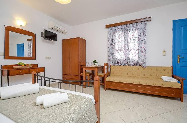 Asterias Studios, Agia Anna Naxos, photo 4