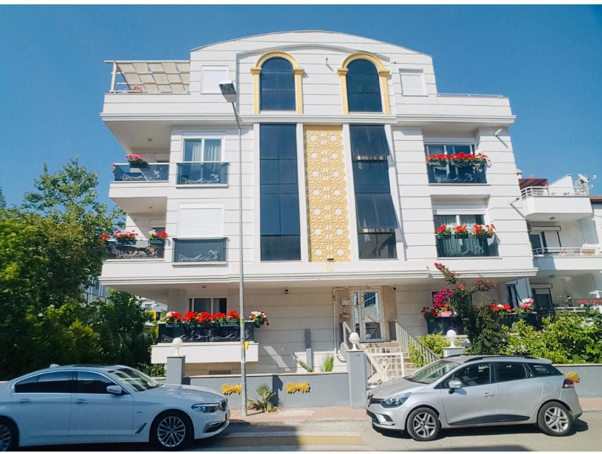 Building at Royal Loft Suit