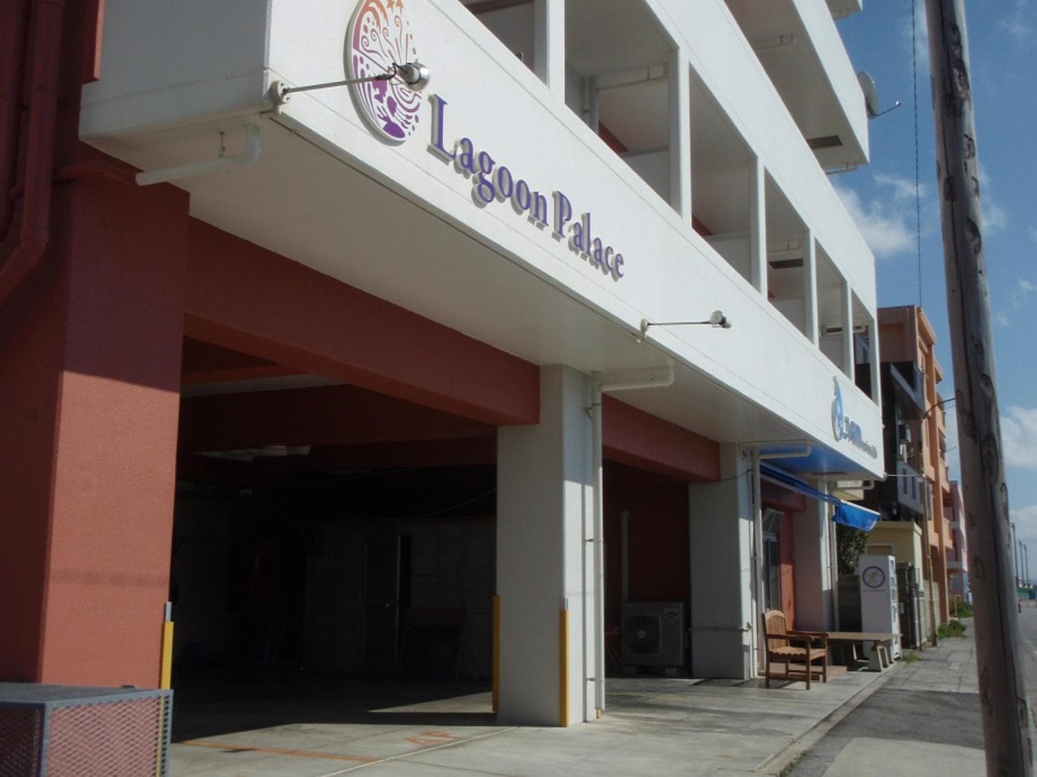 Lagoon Palace, Nogunukaniku