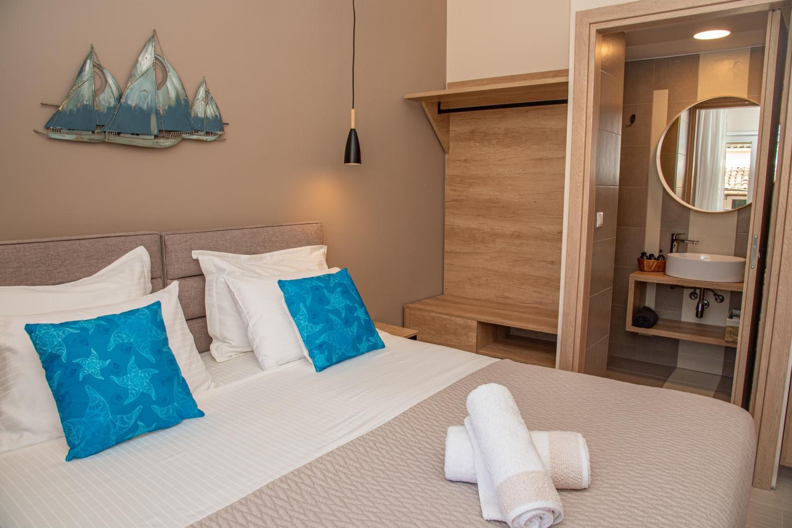 Kassiopi Luxury Suites, Kassiopi, photo 2
