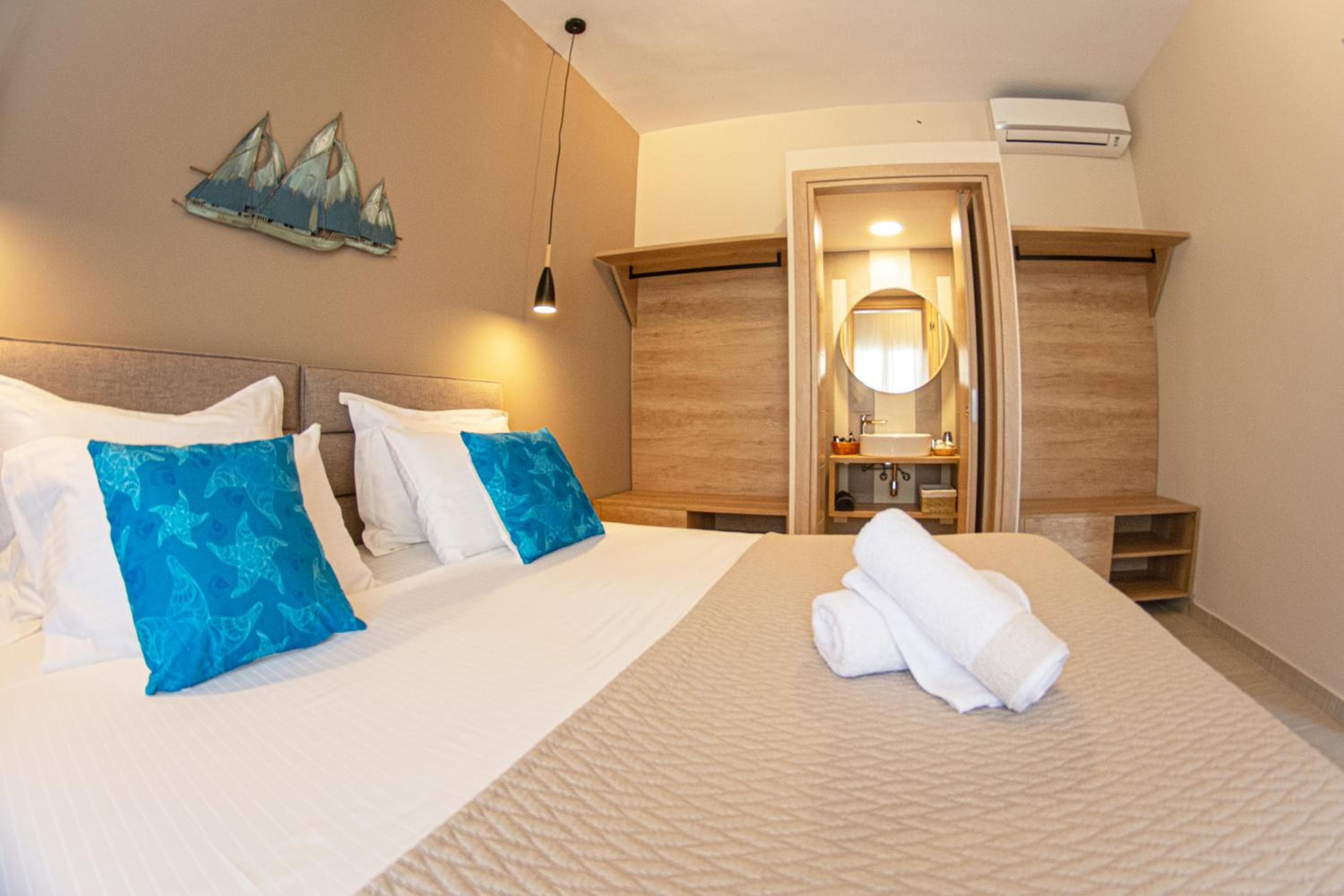 Kassiopi Luxury Suites, Kassiopi, photo 4