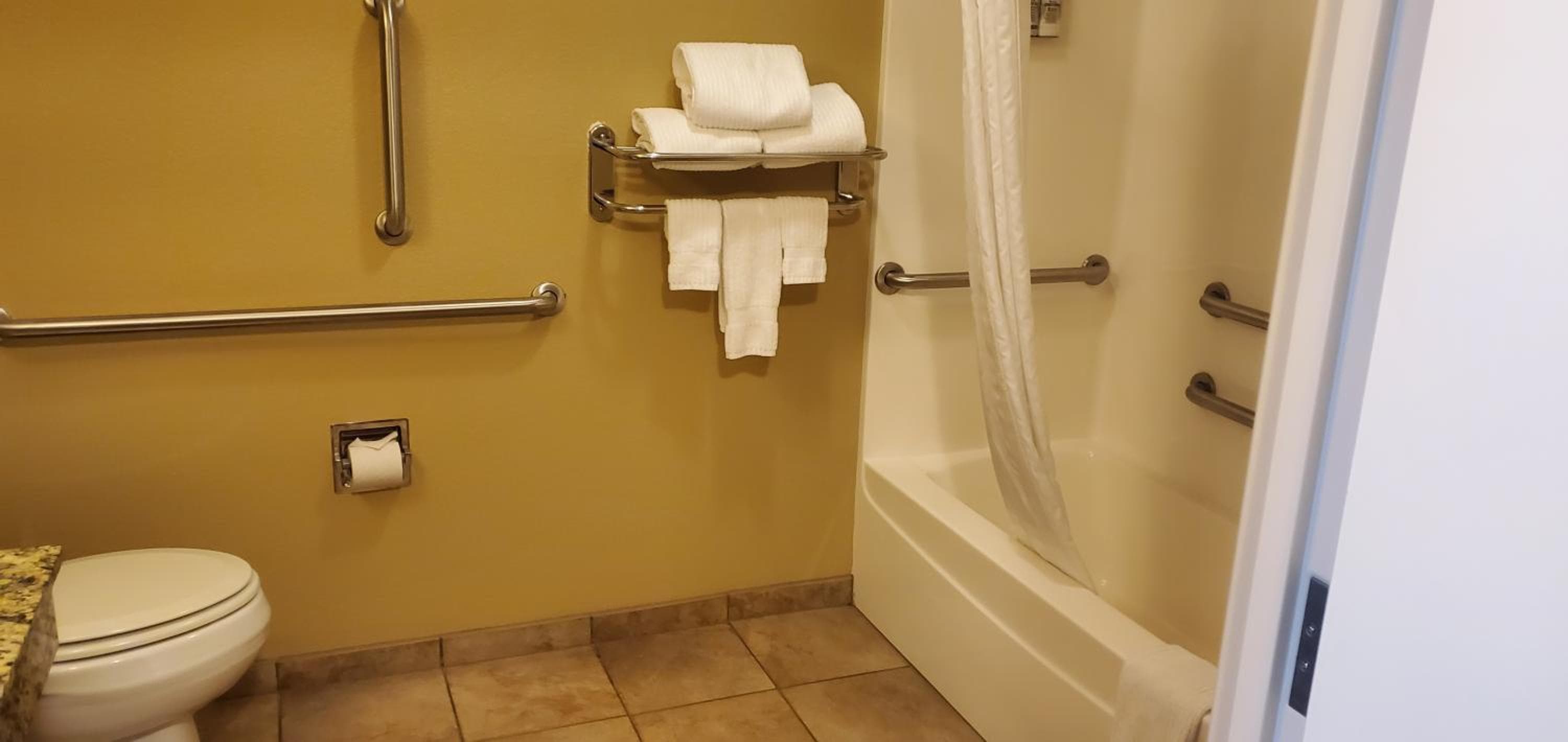 Candlewood Suites Champaign-Urbana University Area by IHG, Champaign, photo 2