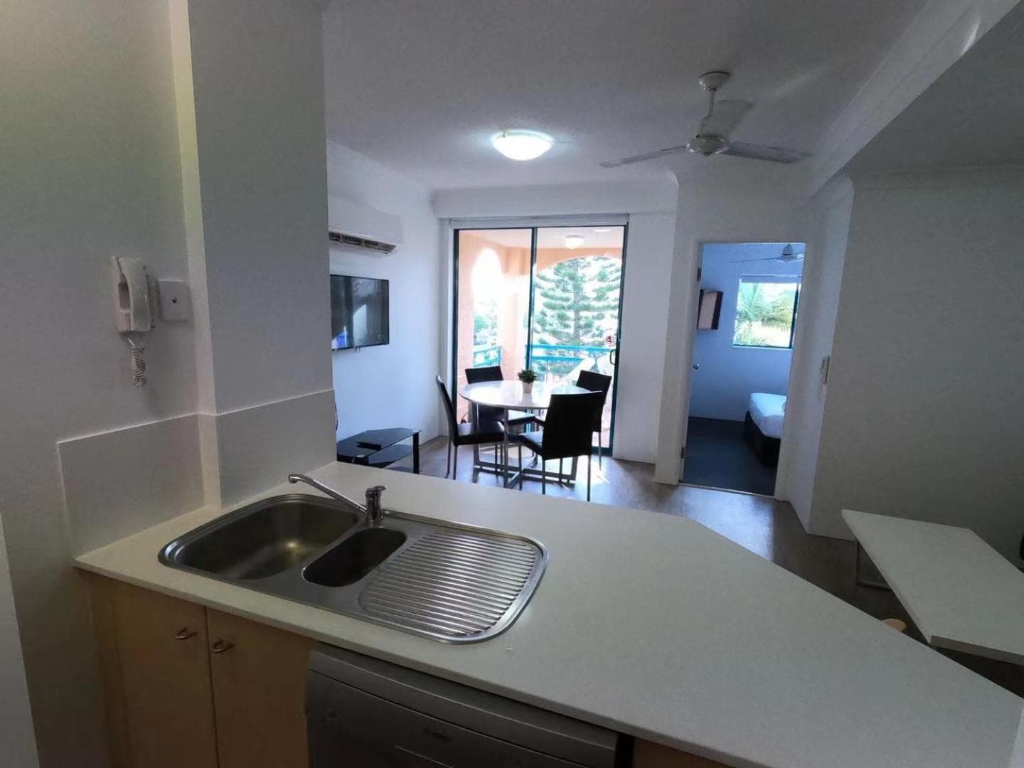 Aruba Surf Resort, Gold Coast, photo 4