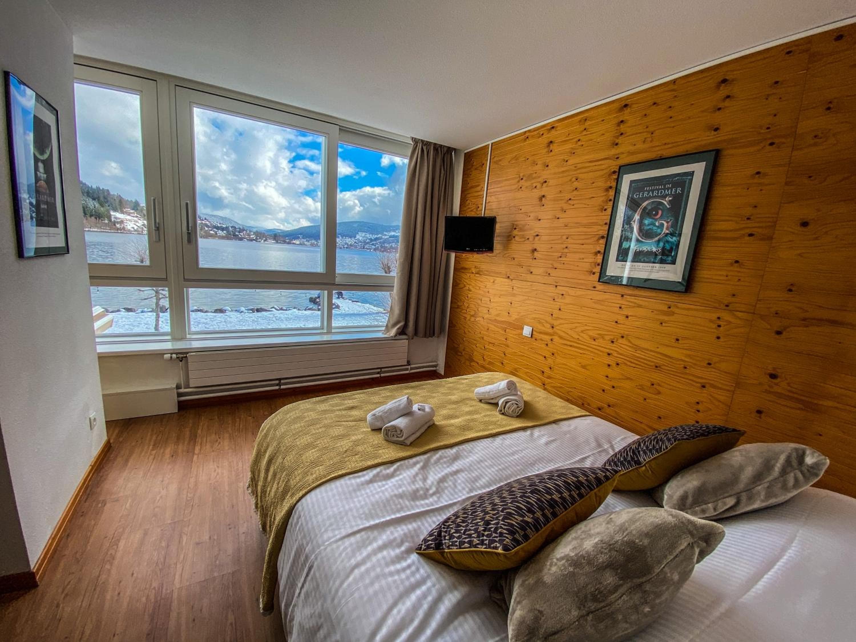 Appart'Hôtel LIDO au bord de l'eau, Gérardmer, photo 2