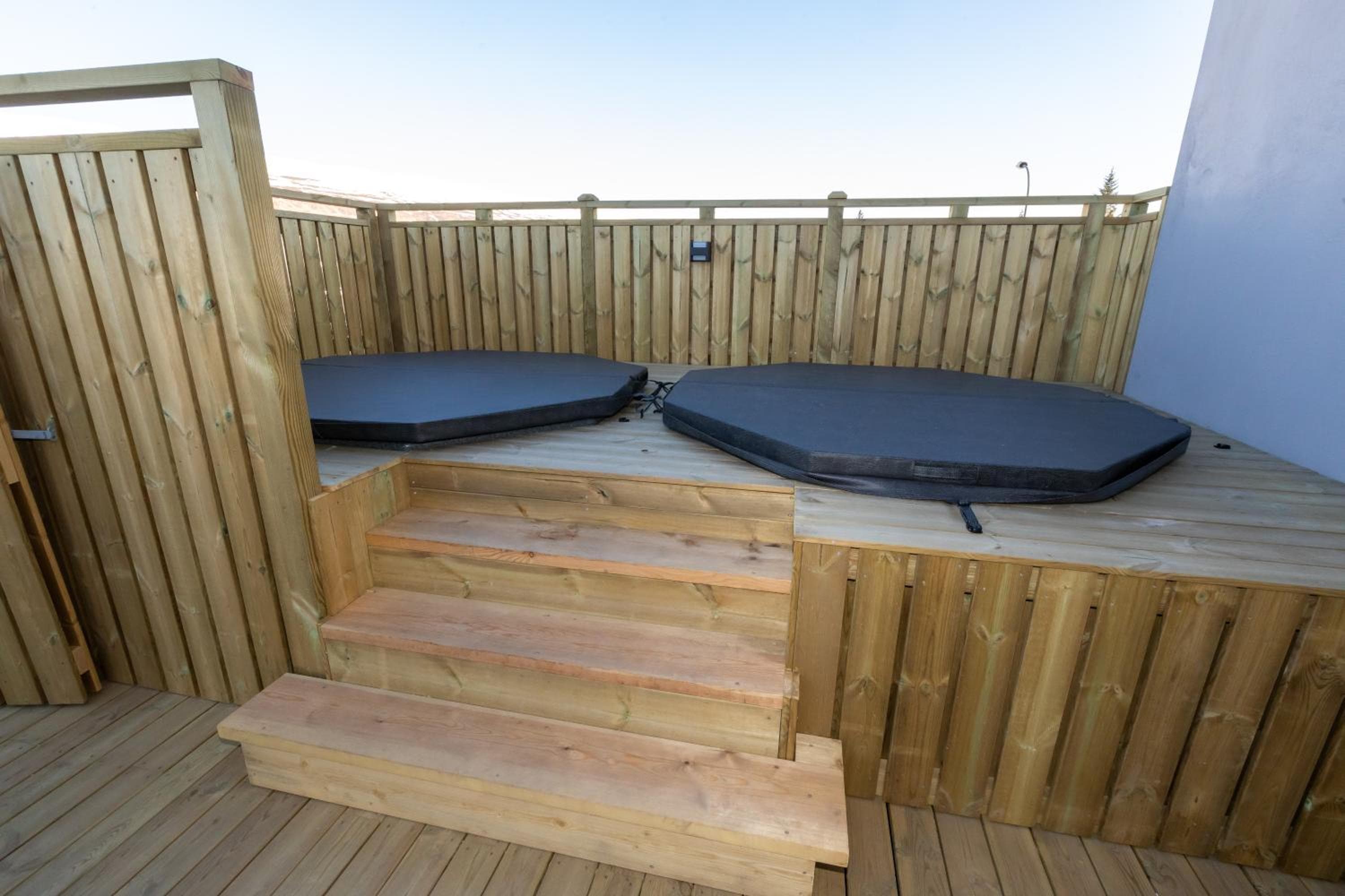 Akureyri Lux Apartments with hot tub access, Akureyri, photo 3