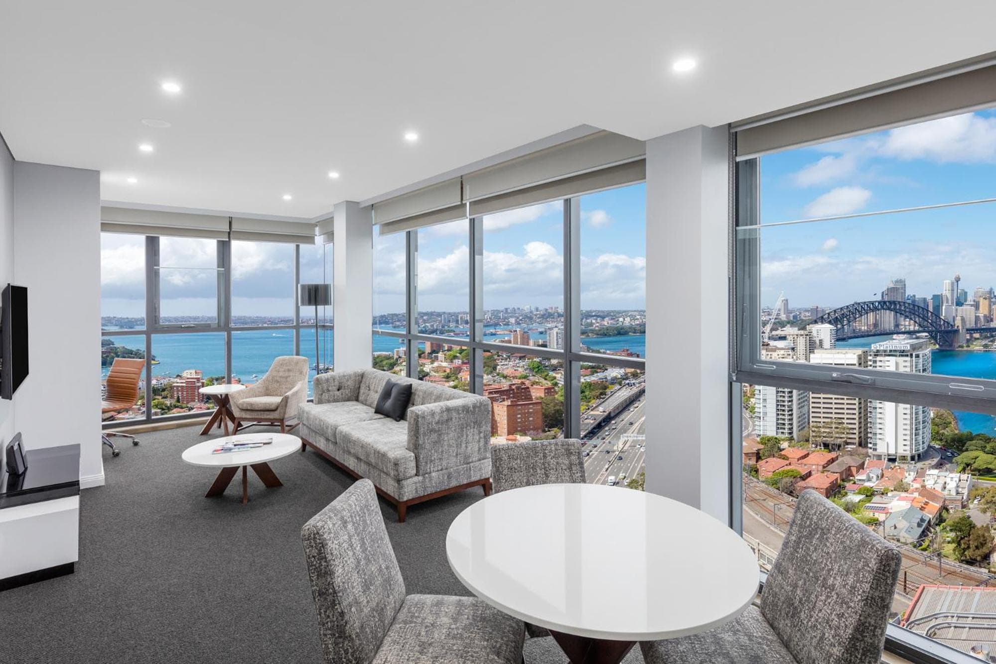 Meriton Suites North Sydney, Sydney, photo 4