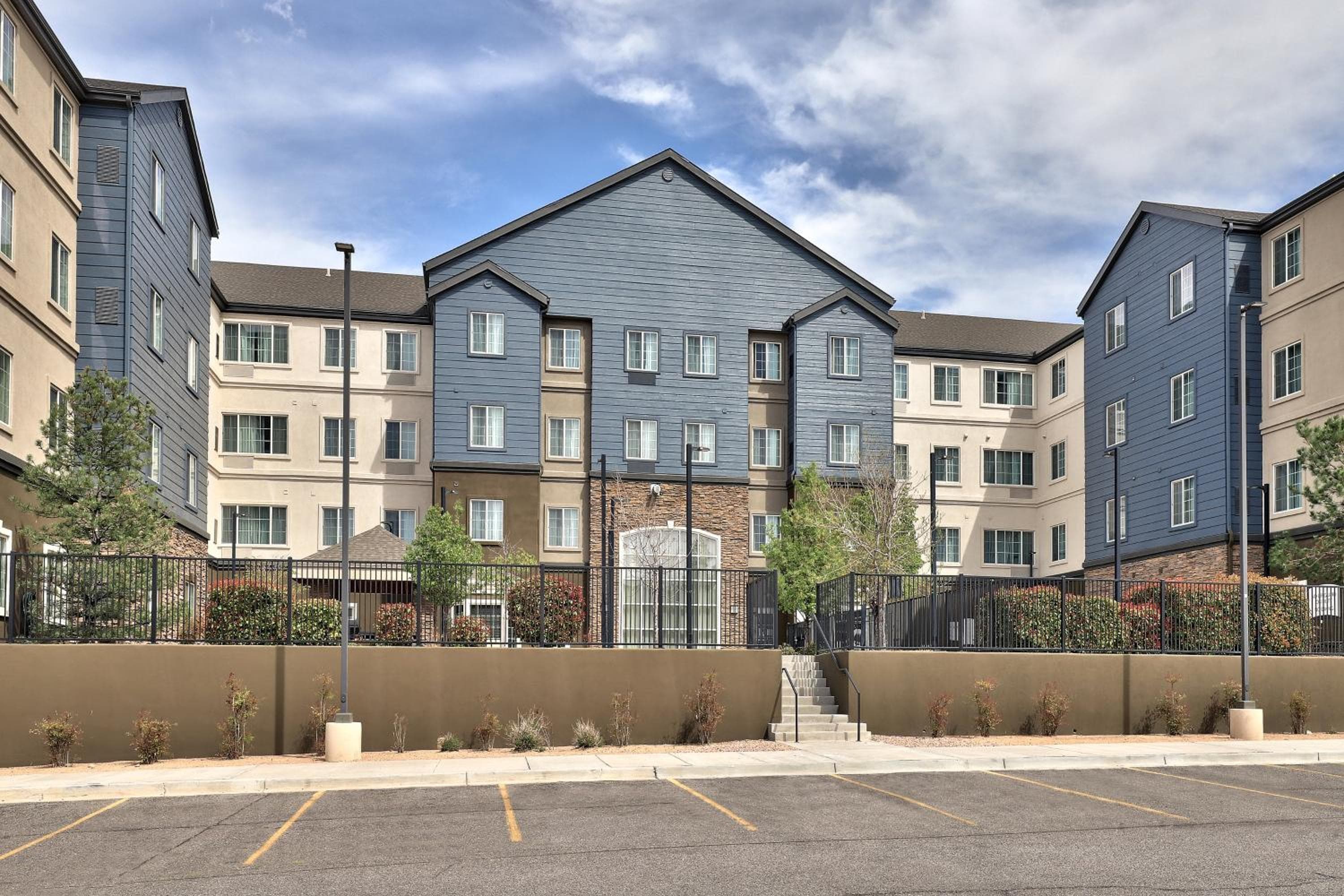 Staybridge Suites - Albuquerque Airport by IHG, Albuquerque, photo 2