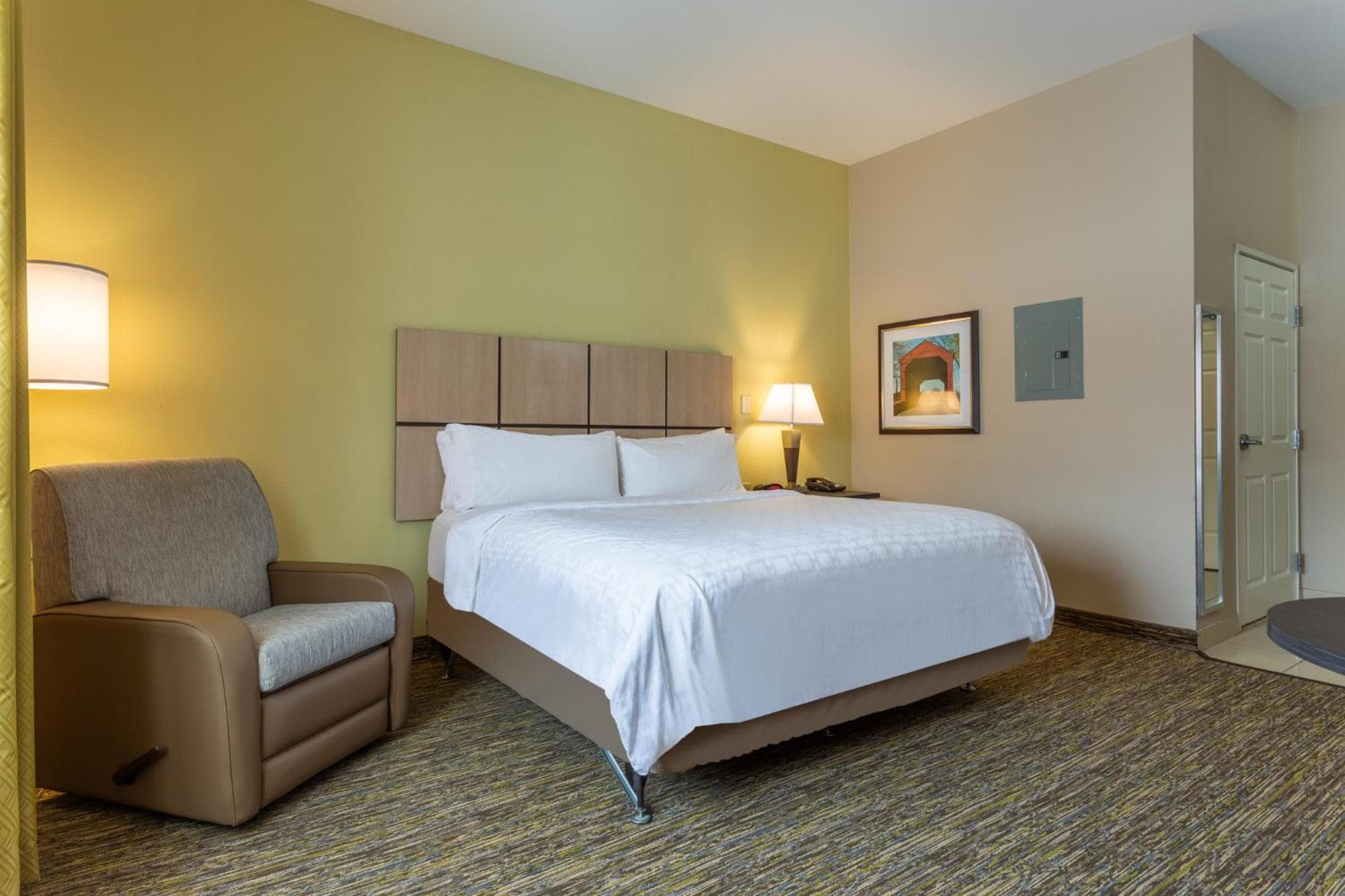 Candlewood Suites South Bend Airport by IHG, South Bend, photo 2