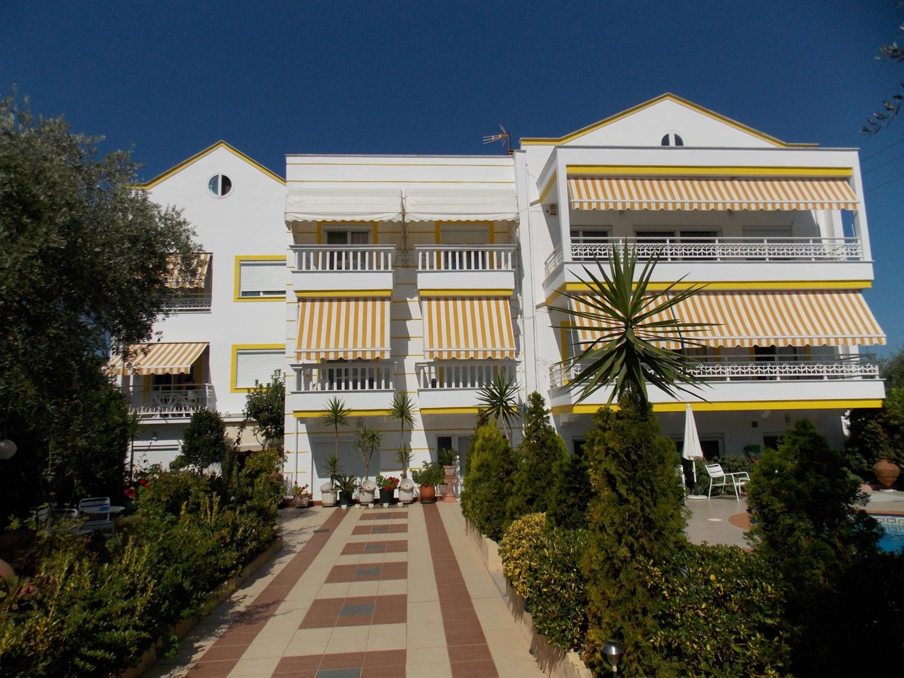 Ioli Apartments, Limenas