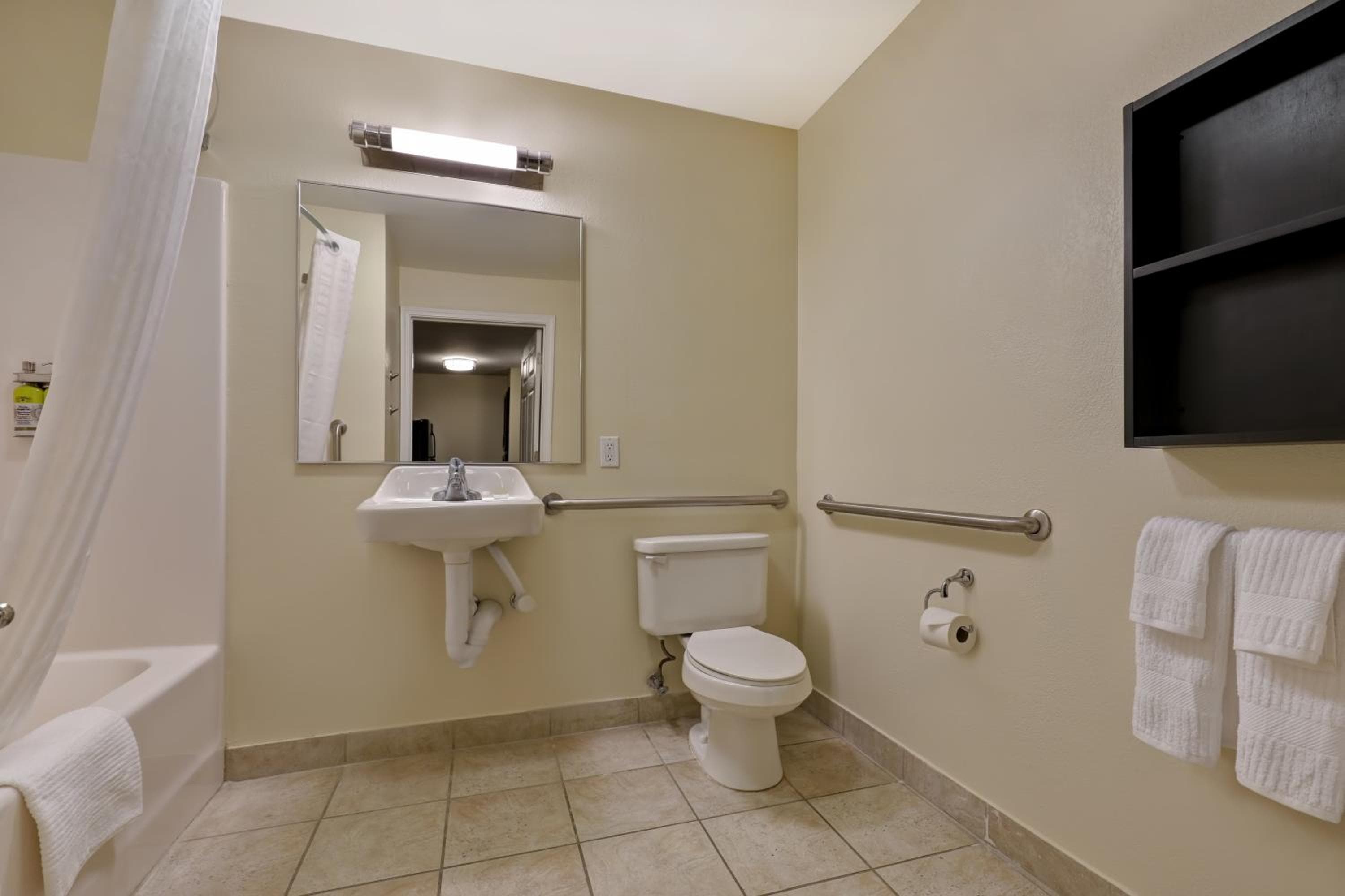 Candlewood Suites Indianapolis - South by IHG, Greenwood, photo 4