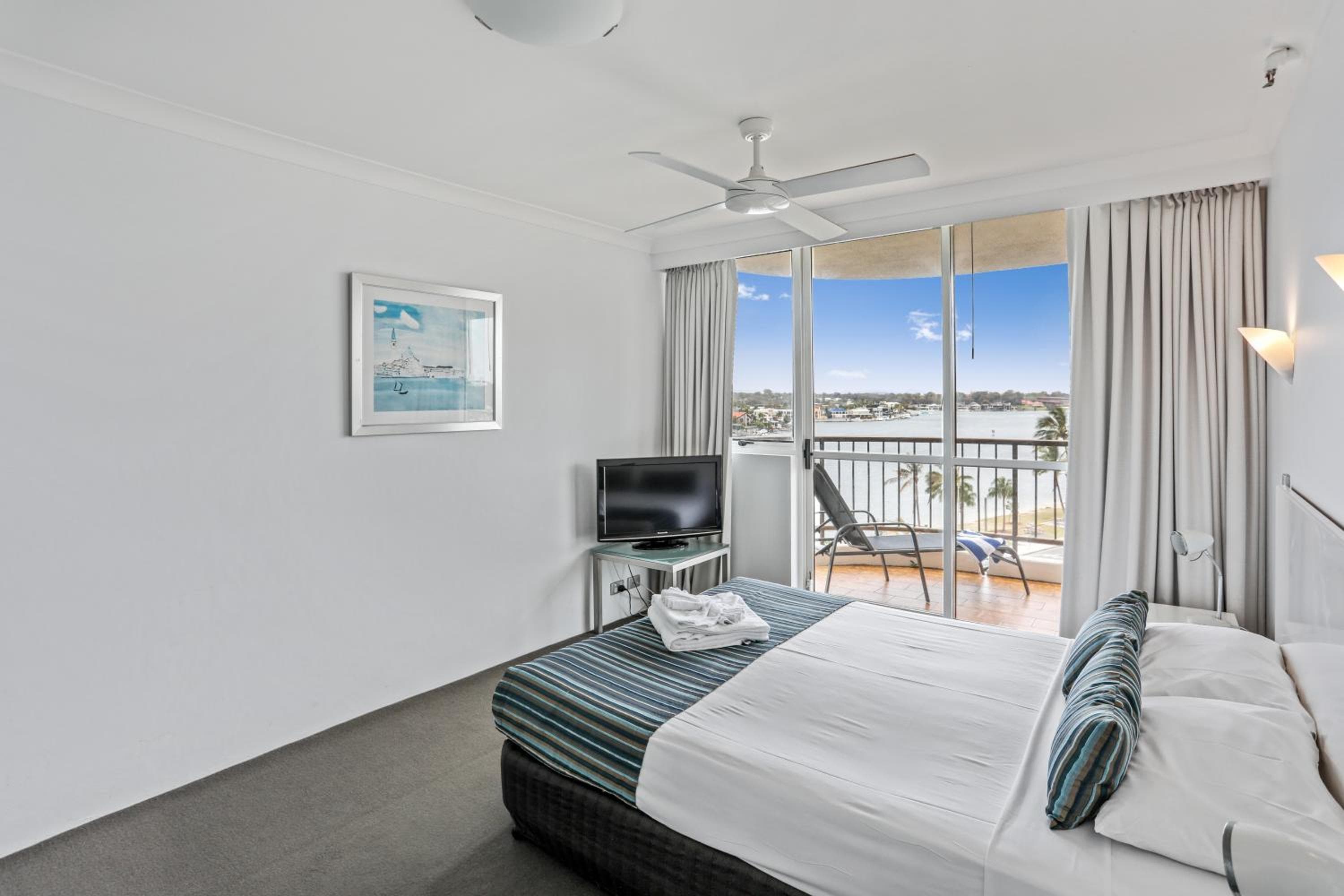 Spectrum Holiday Apartments, Gold Coast, photo 3