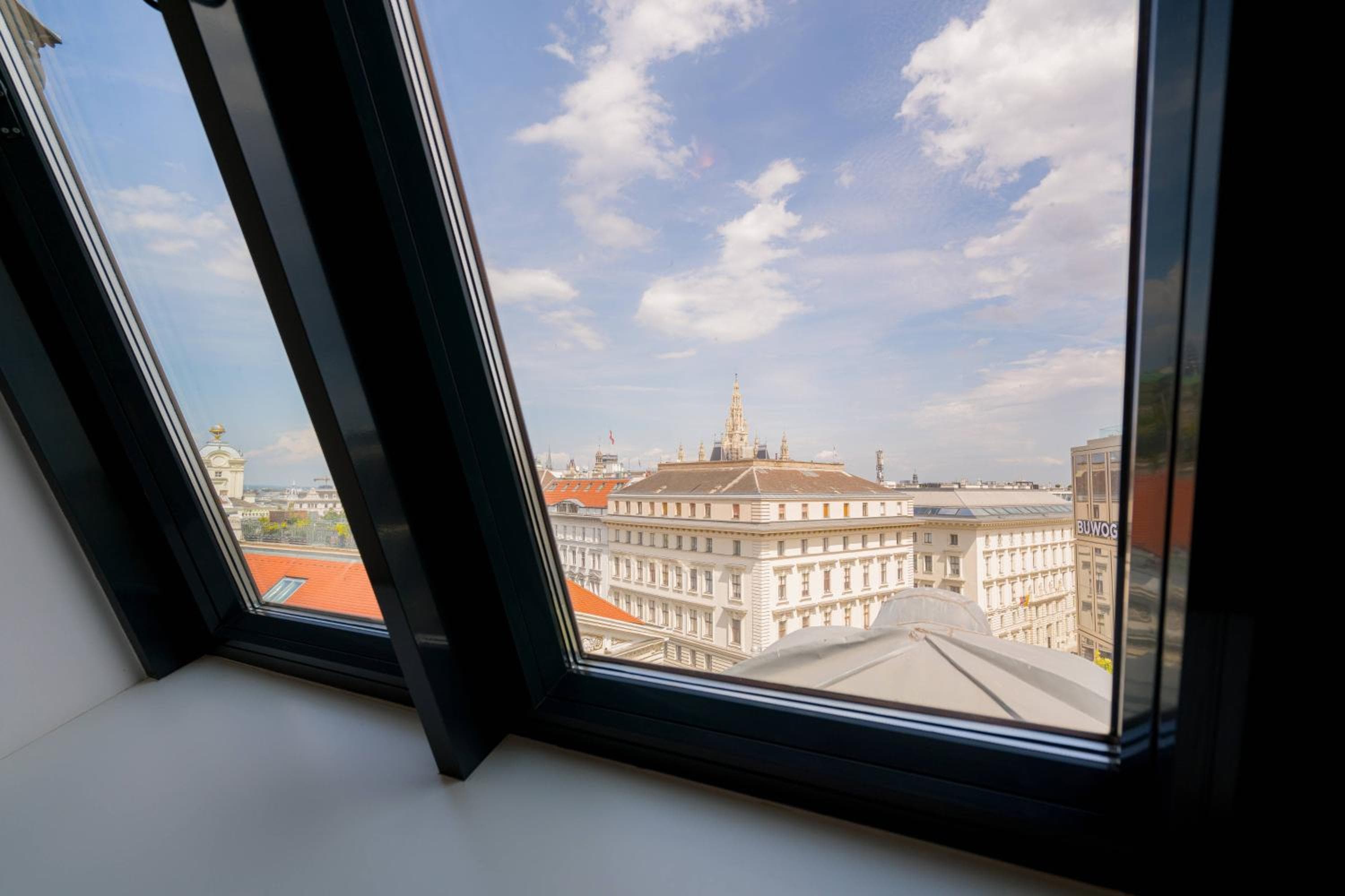 Vienna Residence, City Hall - Parliament, Vienna, photo 2