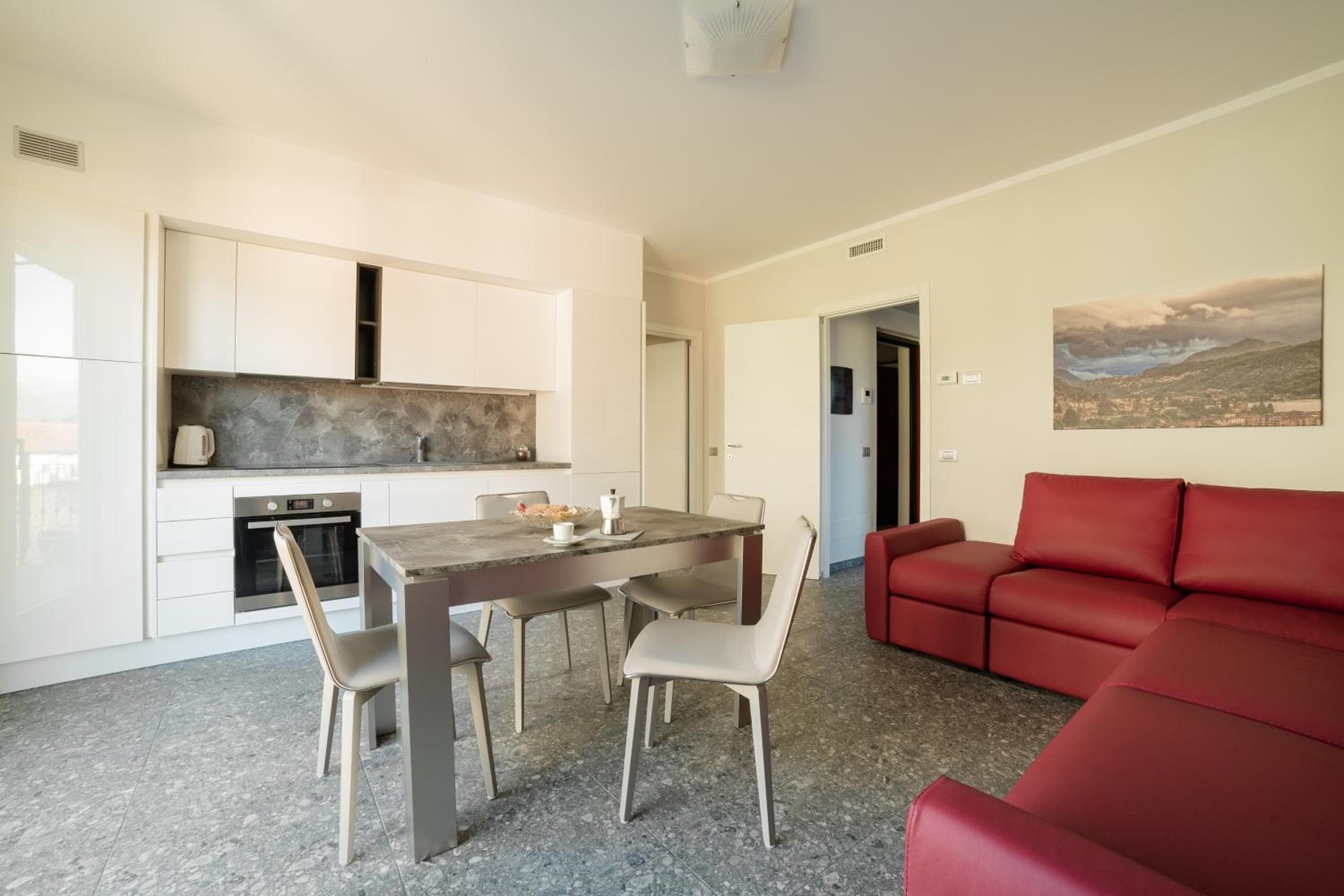Yachting Residence - Private Dock, Lake Access & SPA, Lavena Ponte Tresa, photo 4