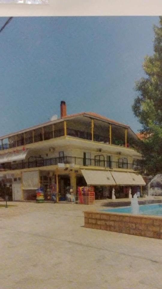 Poseidon rooms, Nea Vrasna