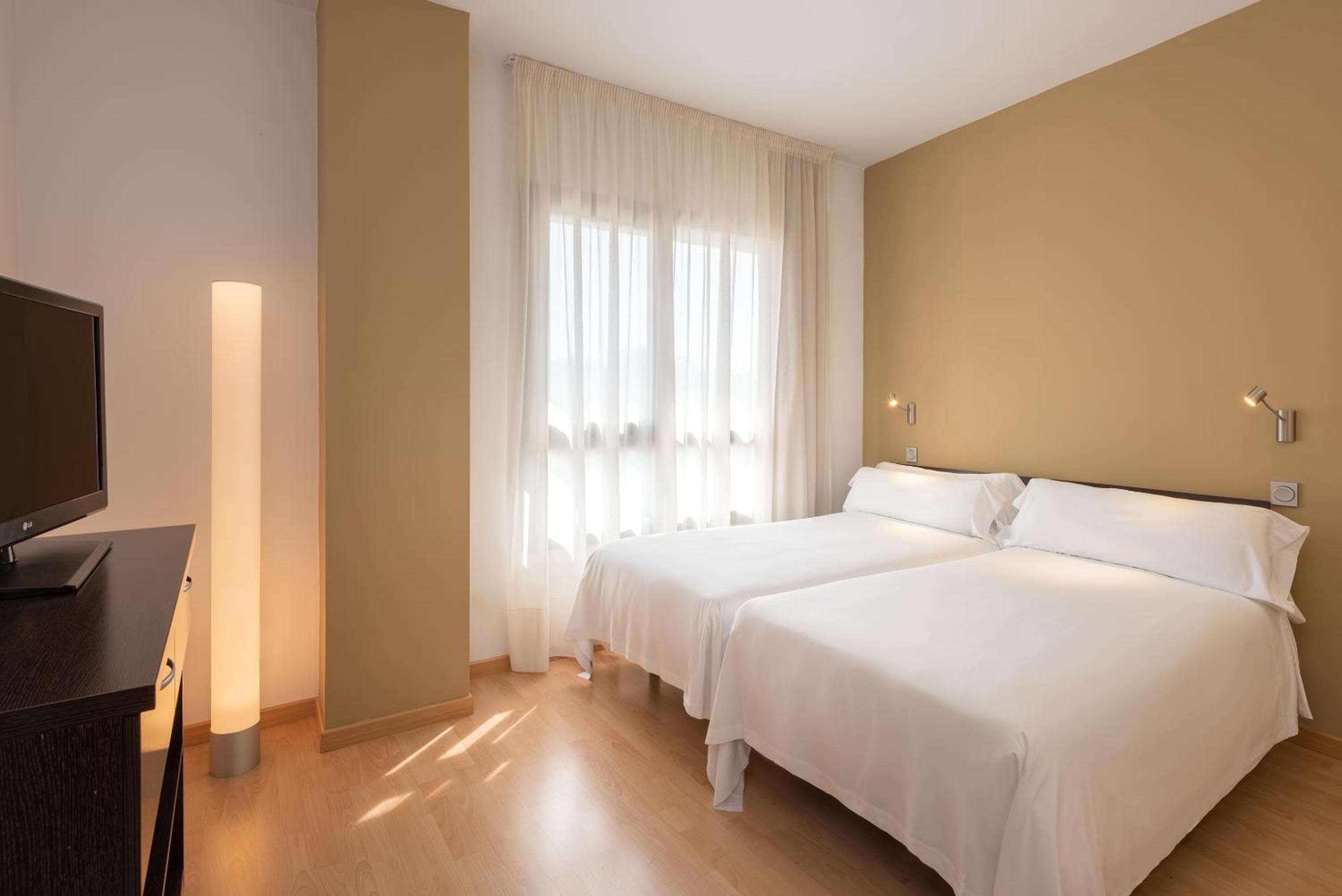 Madrid Airport Suites, Affiliated by Meliá, Madrid, photo 5