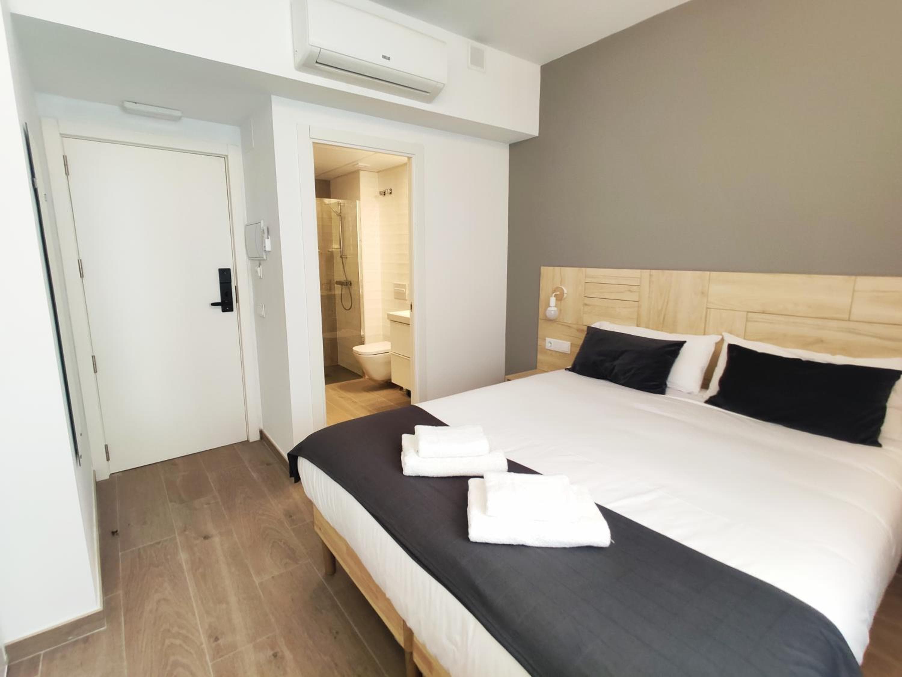 GLOBAL Apartments & Rooms, Hospitalet de Llobregat