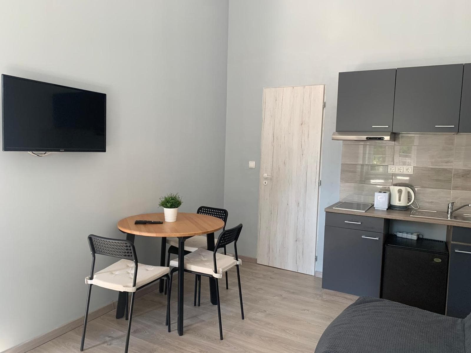 Kinizsi Udvar Apartmanház, Balatonboglár, photo 2