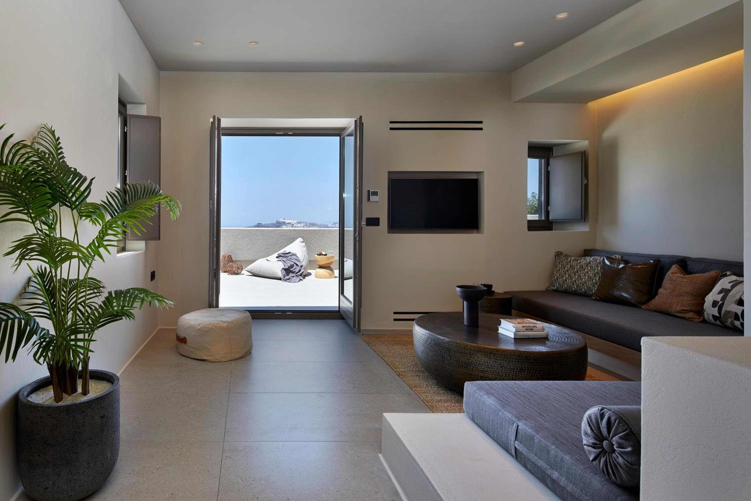 Halcyon Days Suites, Pirgos, photo 5