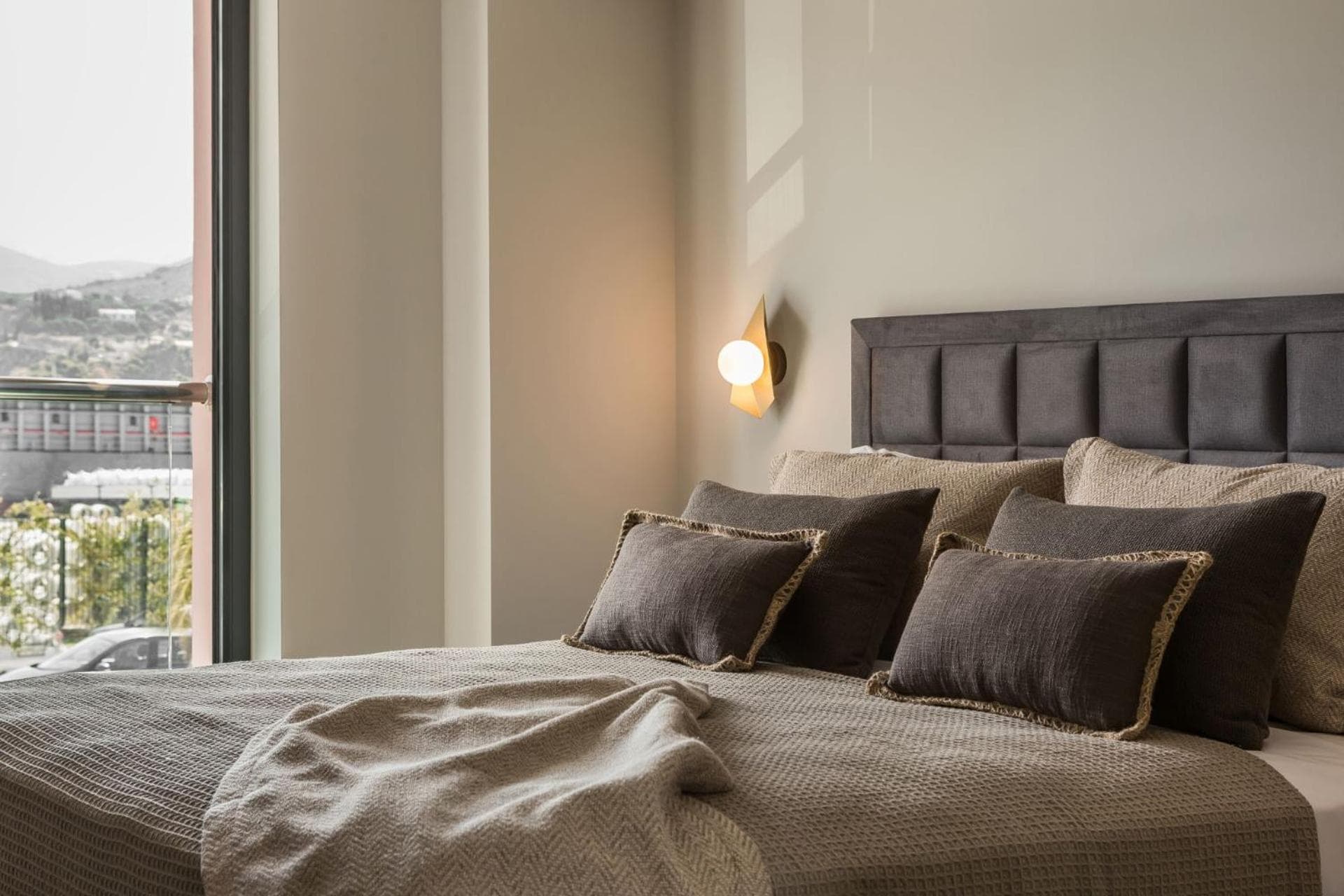 The Twelve Suites Collection, Argostoli