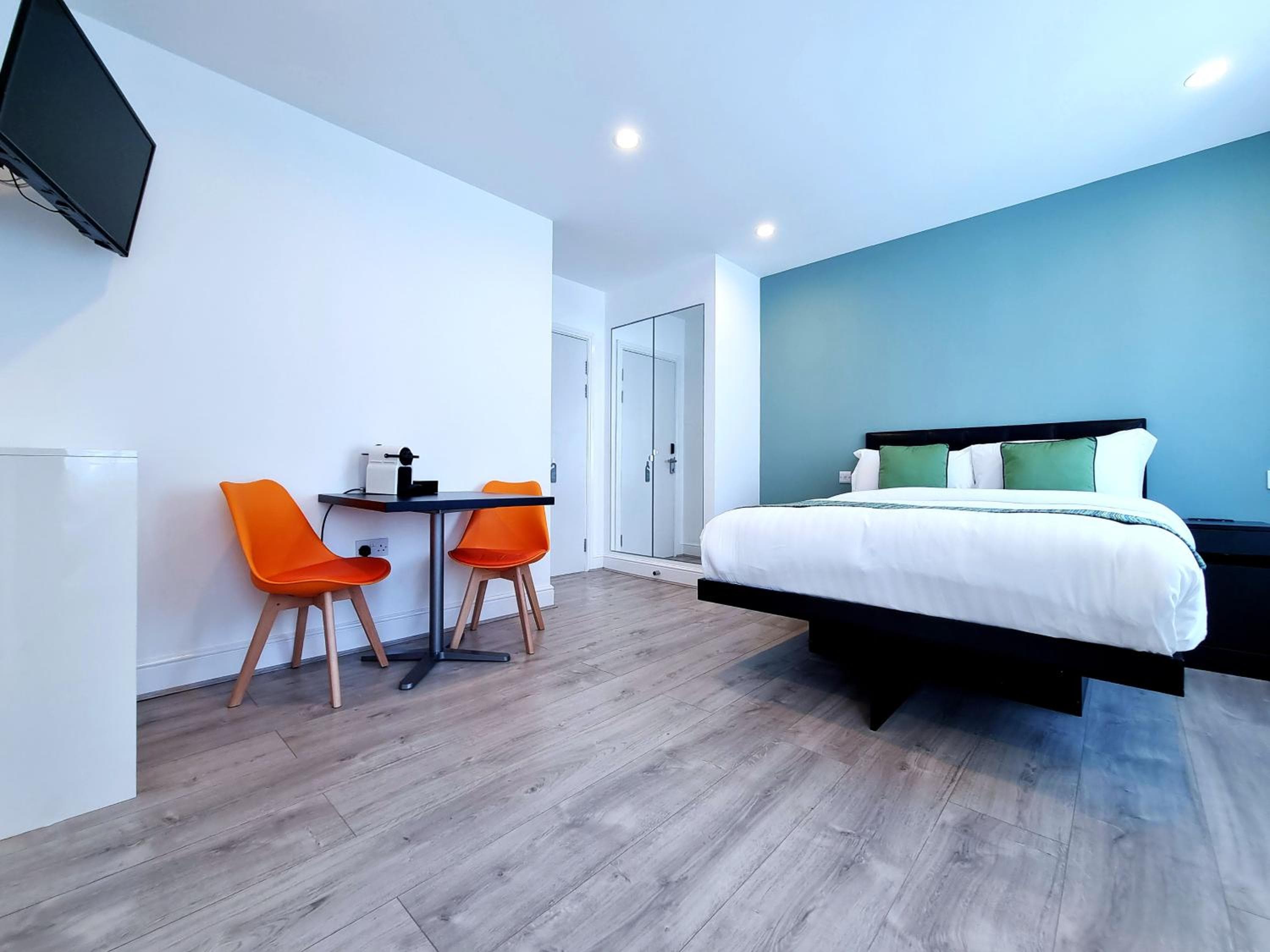 Hotel room at 146 Studios