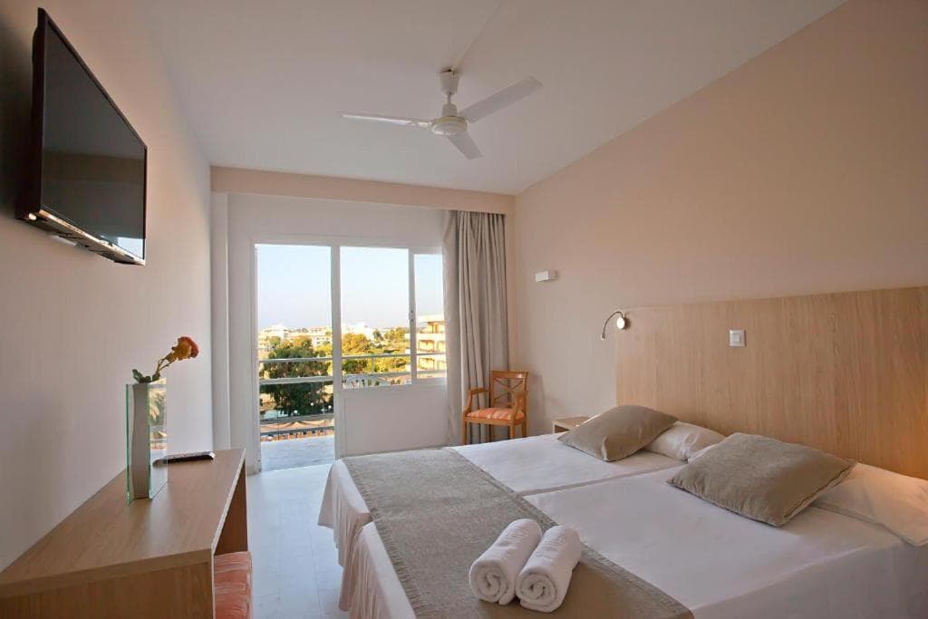 BJ Playamar Hotel & Apartamentos, S'Illot, photo 3
