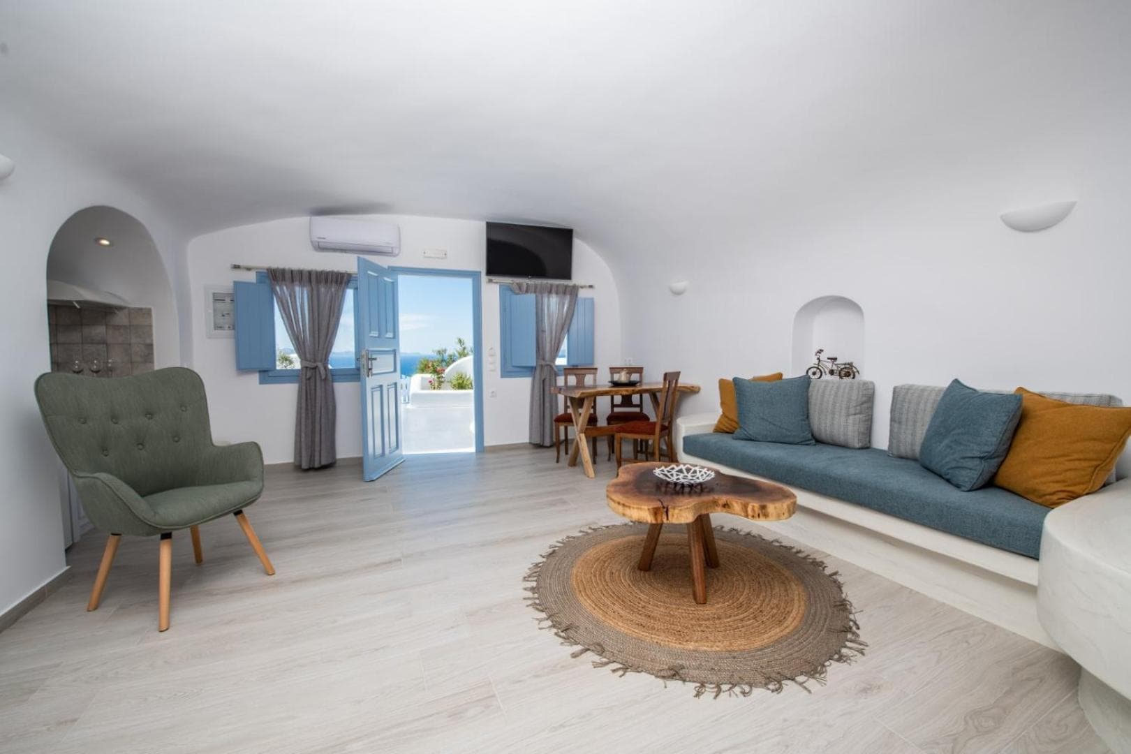 Sun Angelos Oia - Luxury Cave Suites, Oia, photo 4