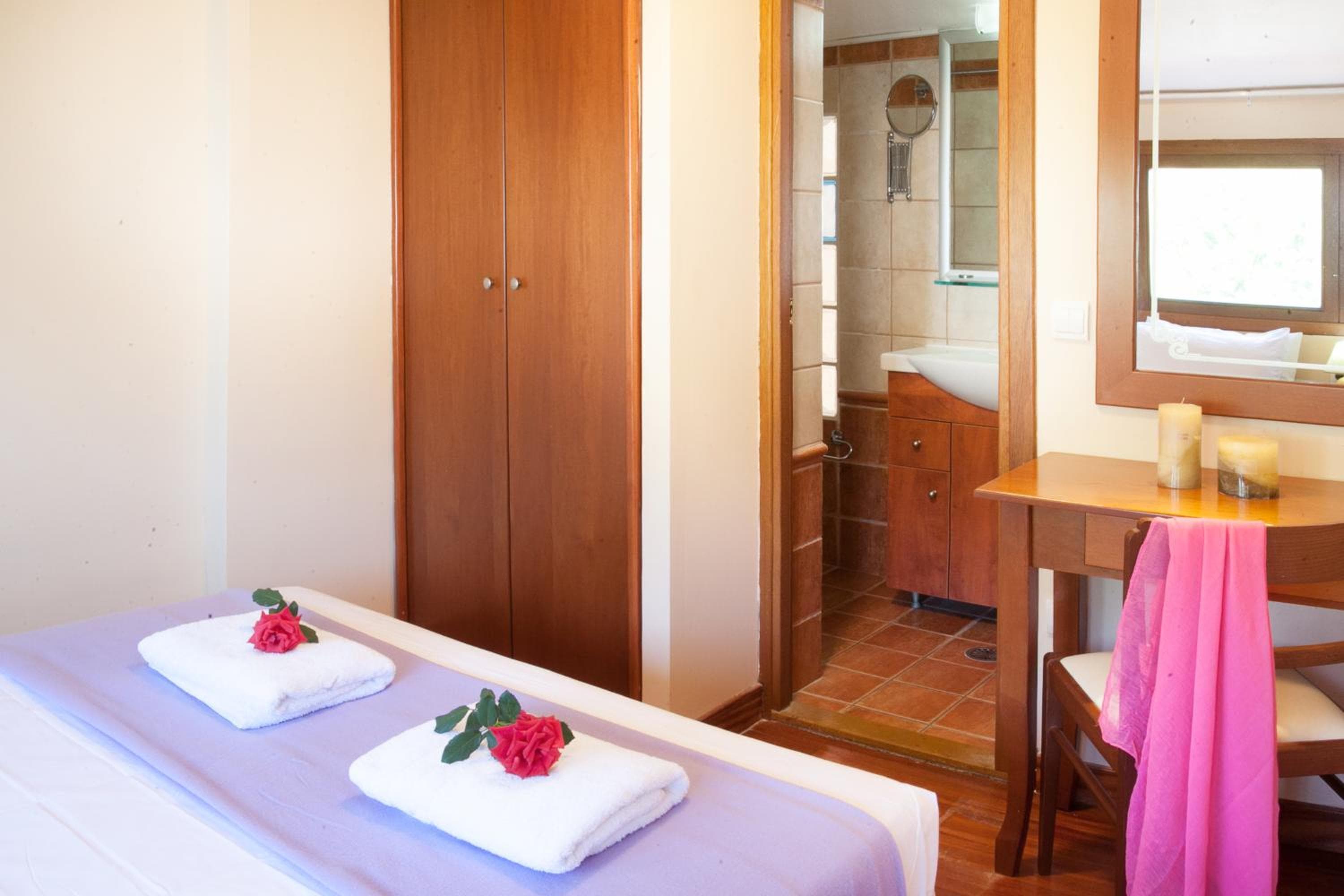 La Luna Hotel, Troulos, photo 3
