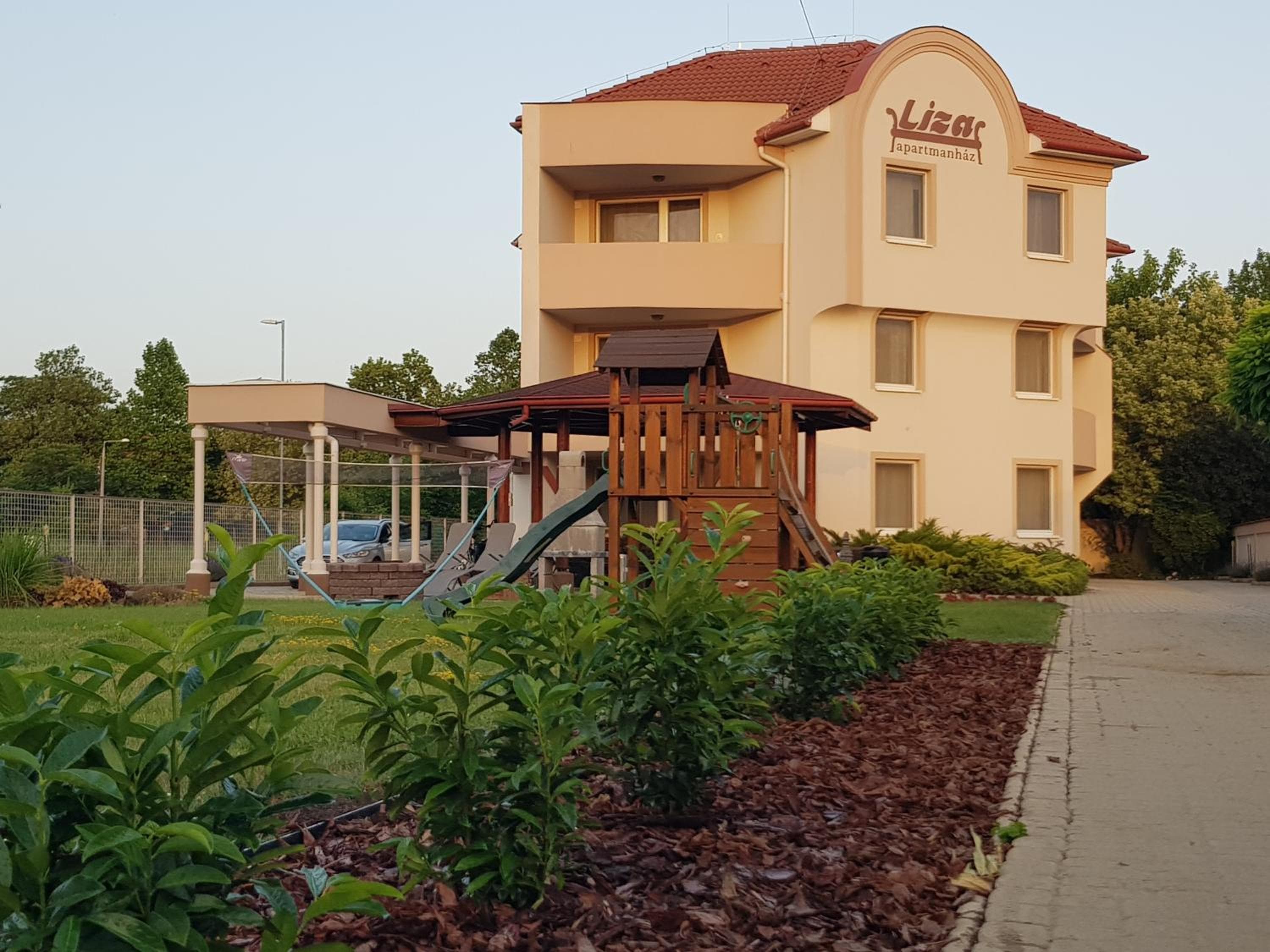 Liza Apartmanok, Hajdúszoboszló, photo 6