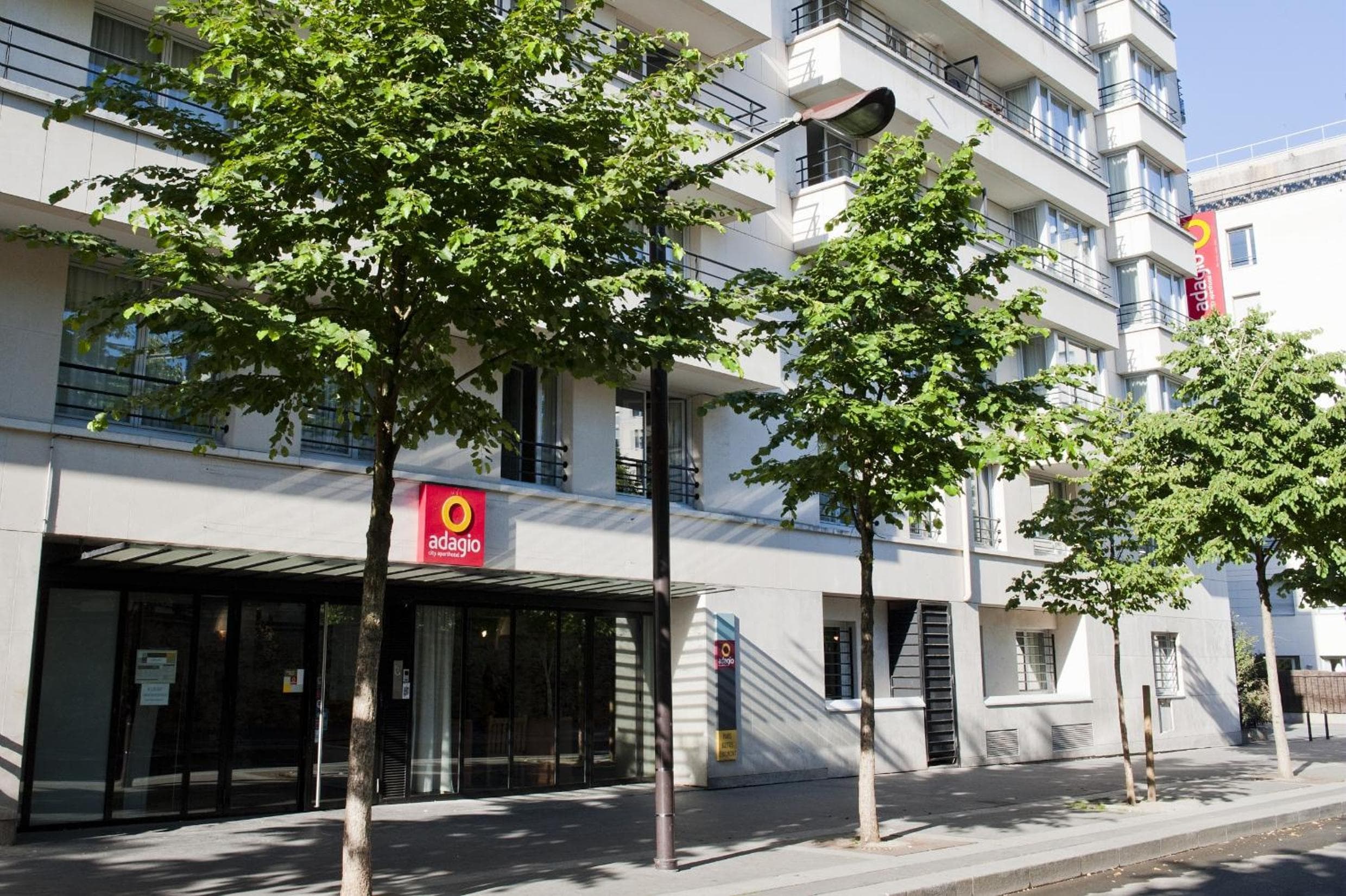 Aparthotel Adagio Paris Buttes Chaumont, Paris
