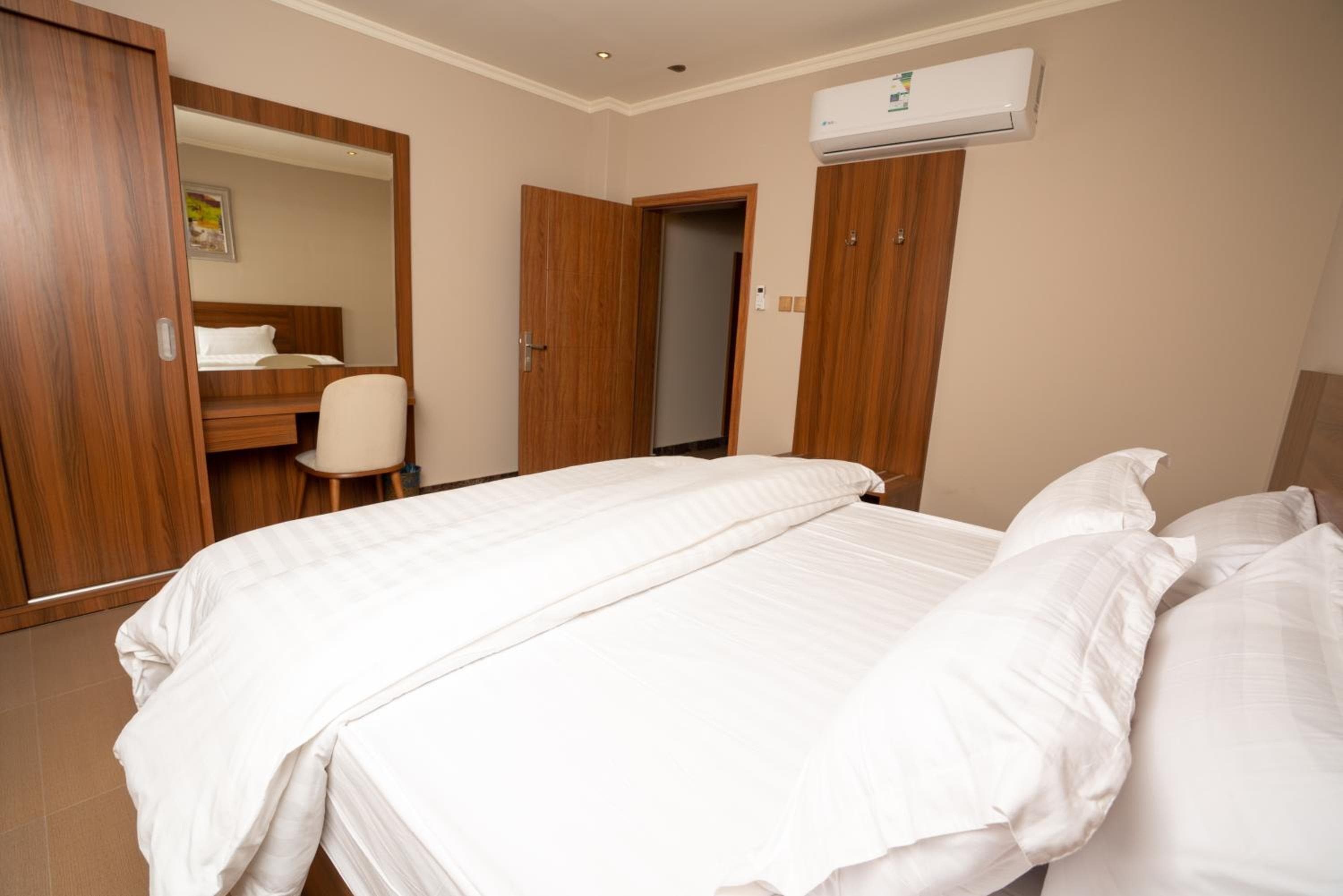 Suite blue, Dammam, photo 5