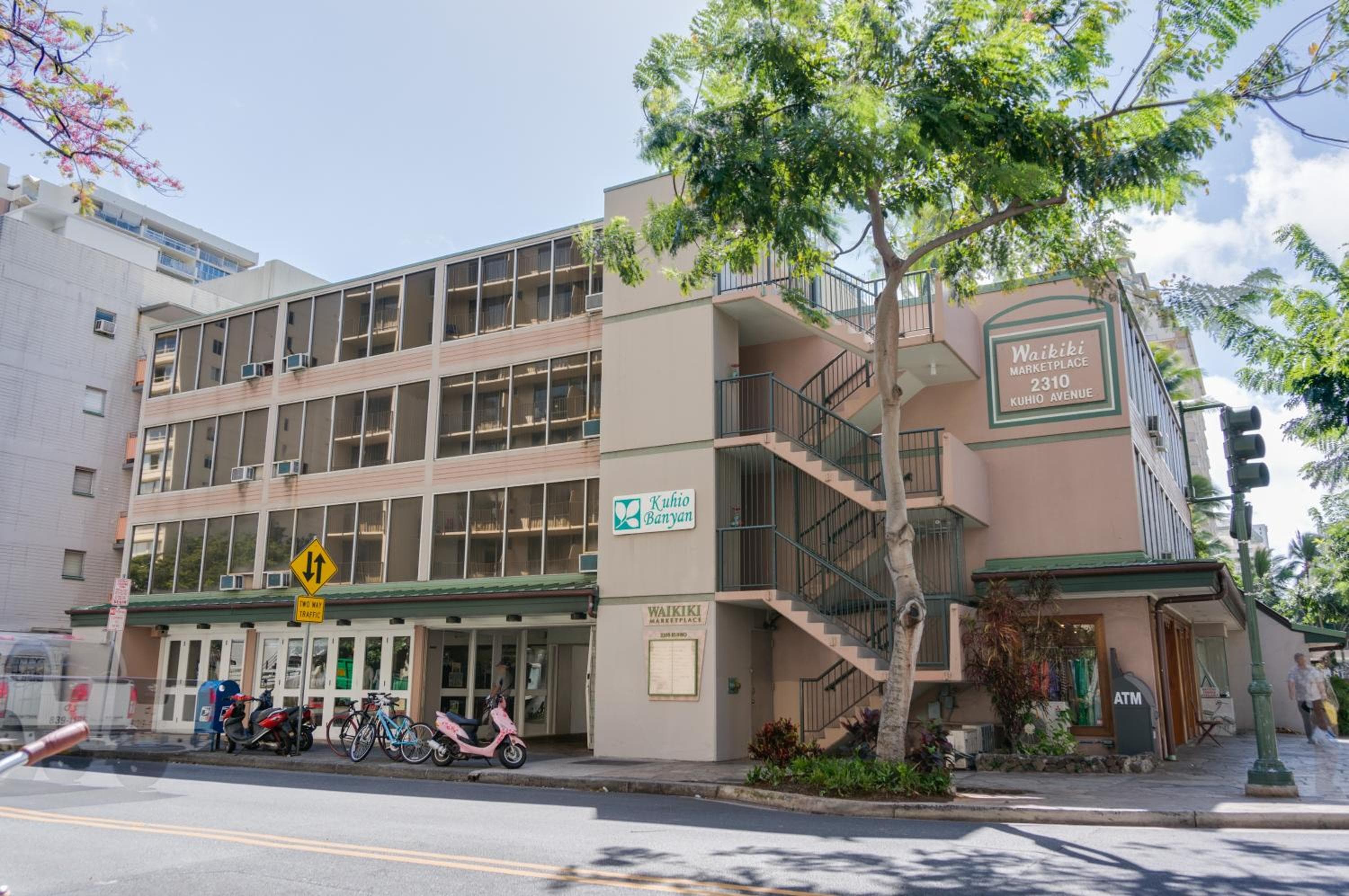 Kuhio Banyan Hotel (with Kitchenettes), Honolulu, photo 6