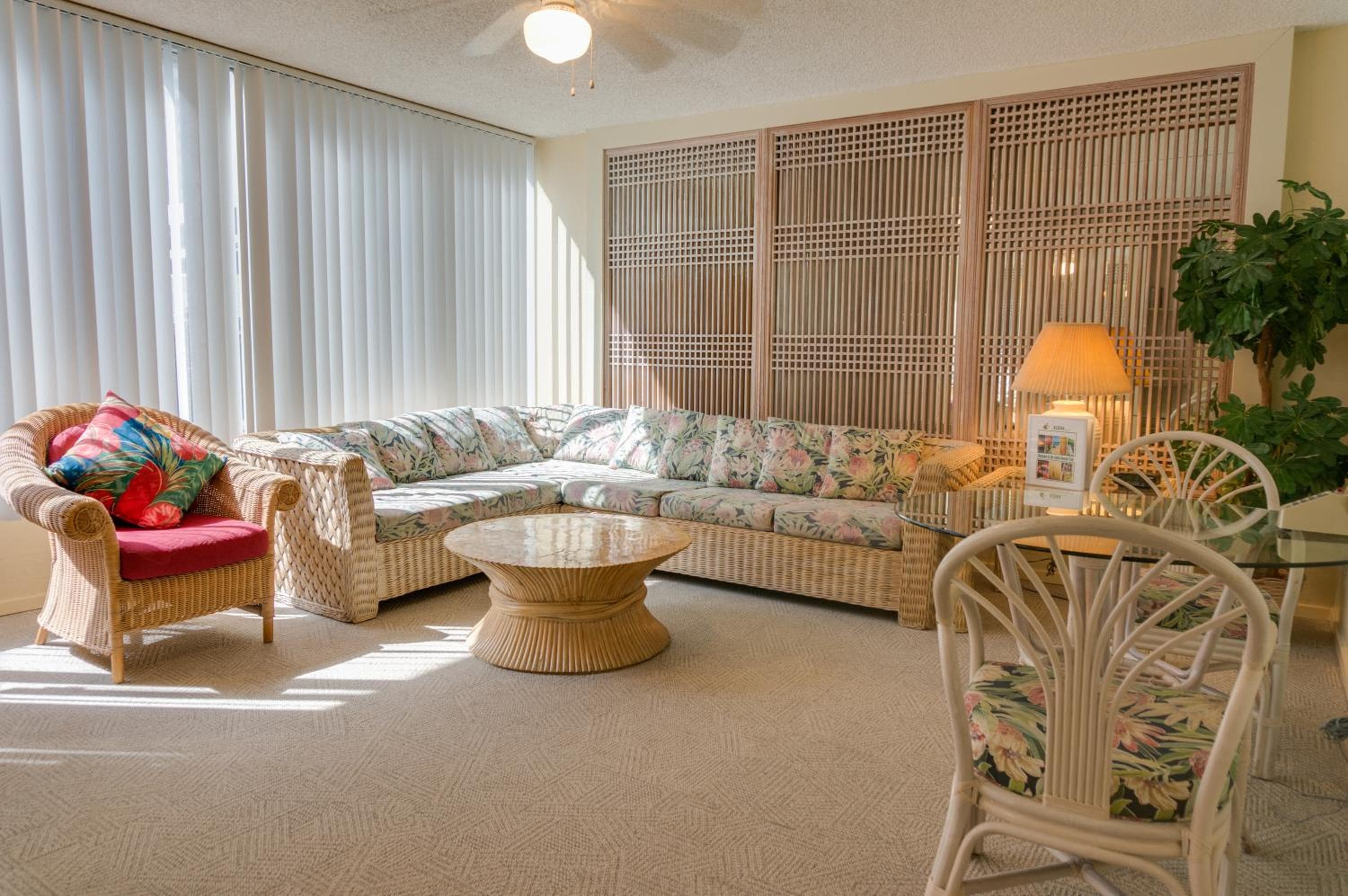 Kuhio Banyan Hotel (with Kitchenettes), Honolulu, photo 4