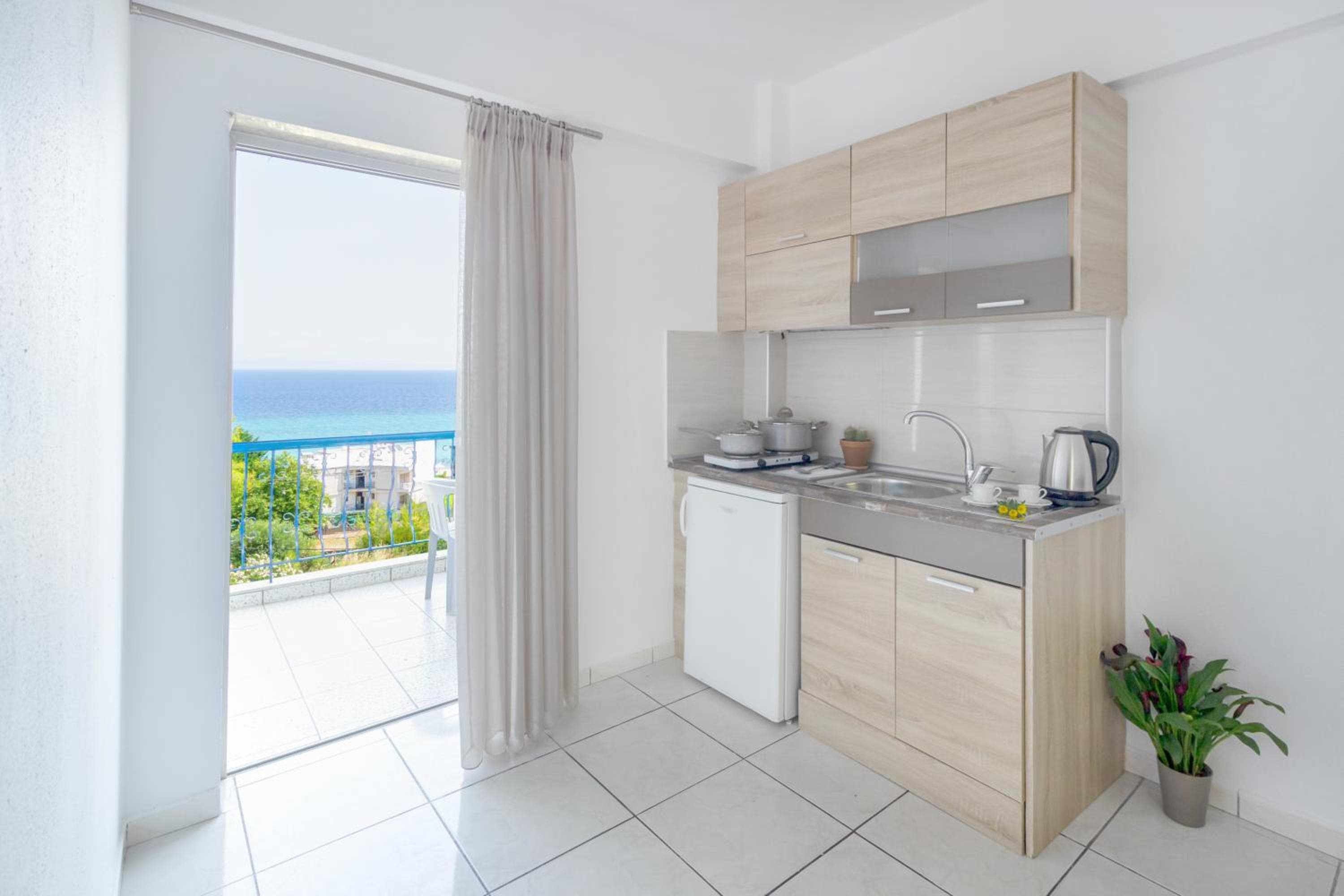 Roditsa Patritsia Apartments, Polykhrono, photo 3