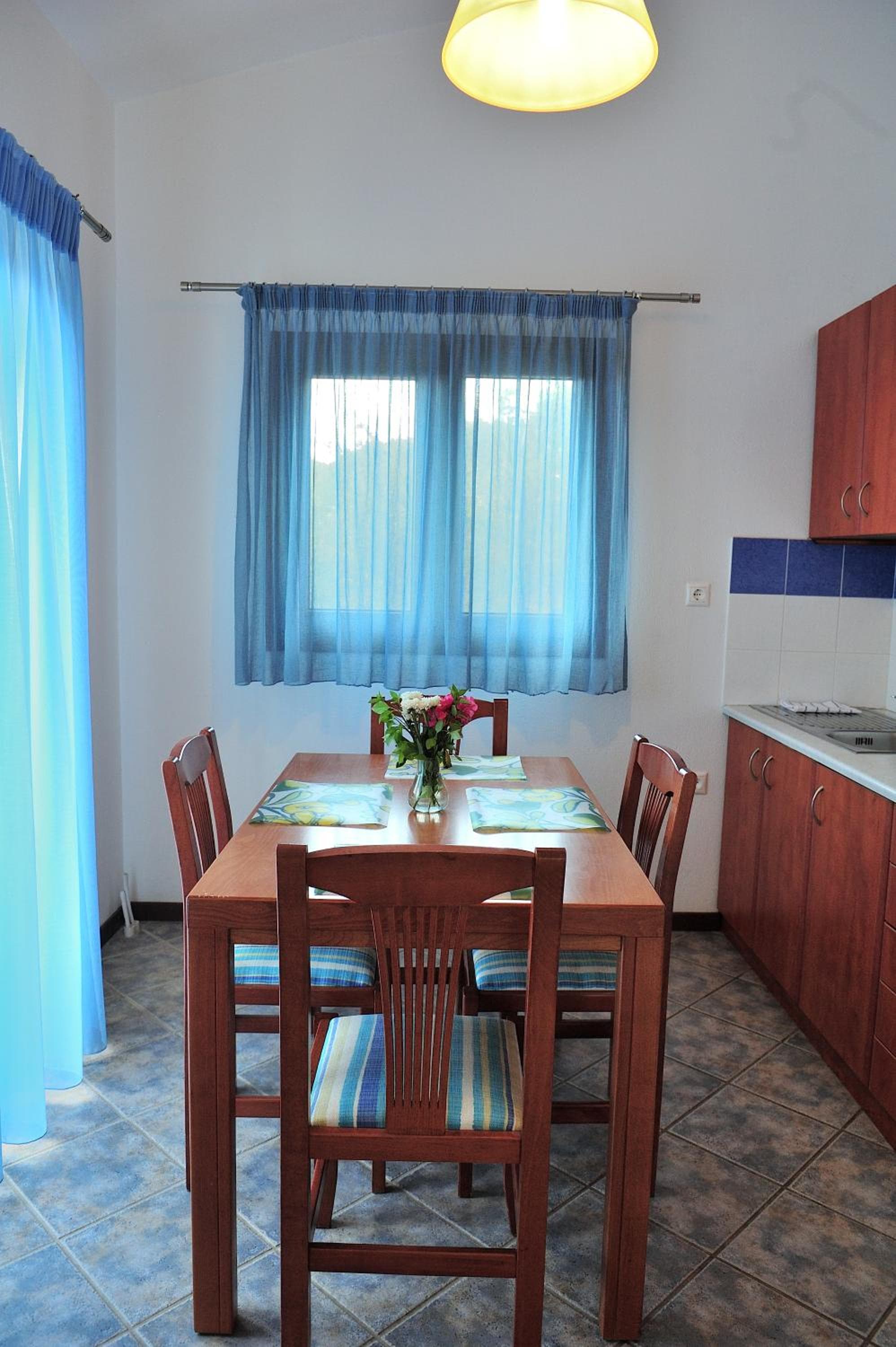 Eye Q Resort Seaview, Skiathos Town, photo 5