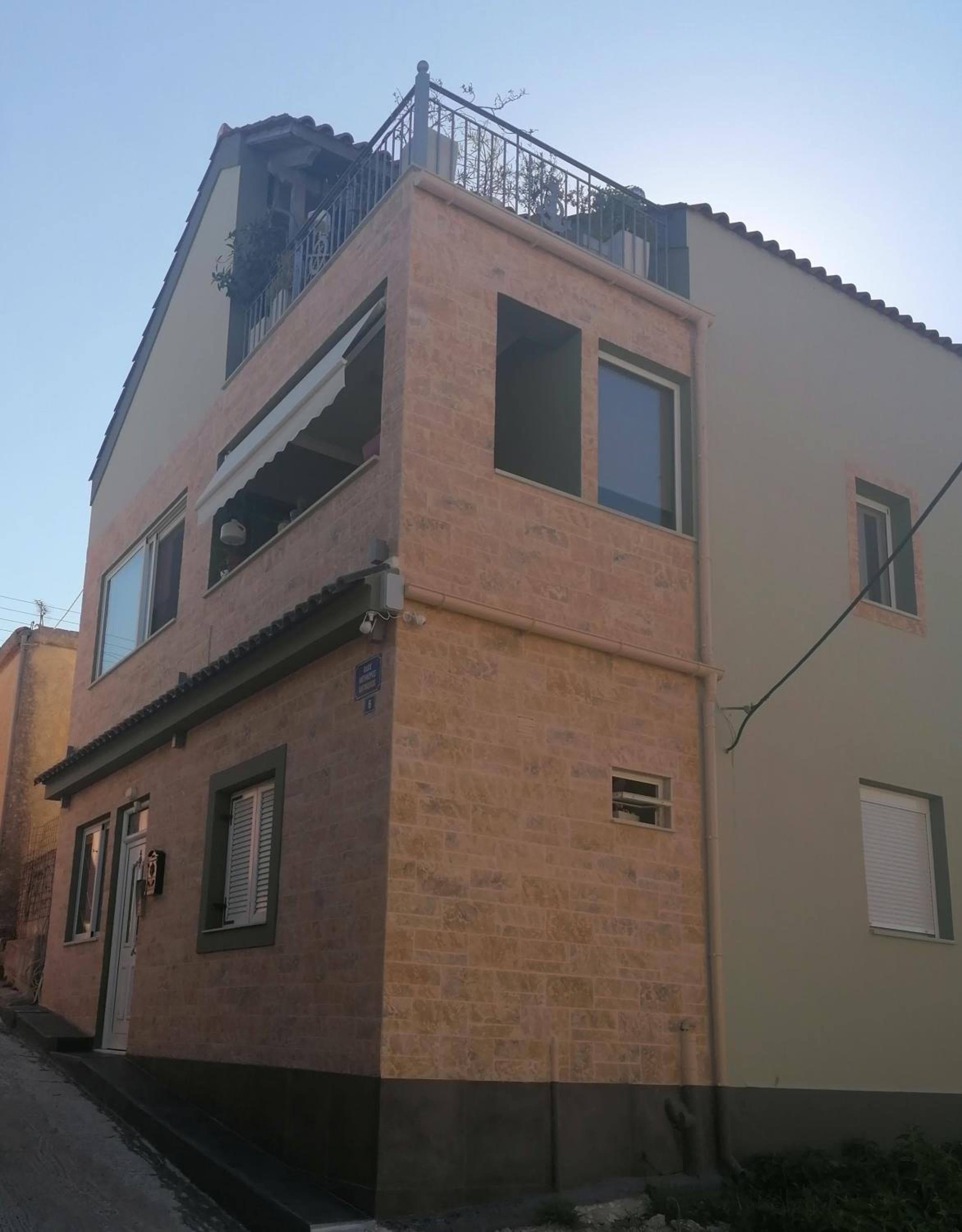 Argostoli loft, Argostoli