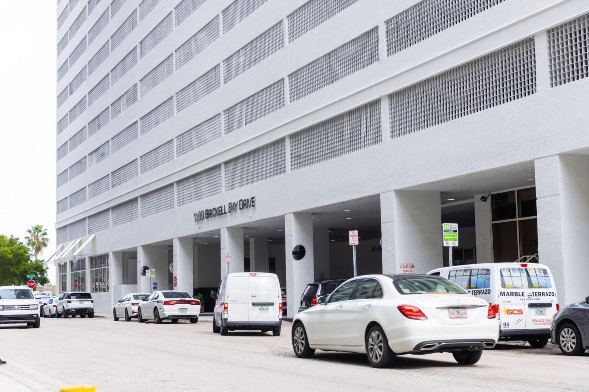 Modern and Luxurious Brickell Studio, Miami